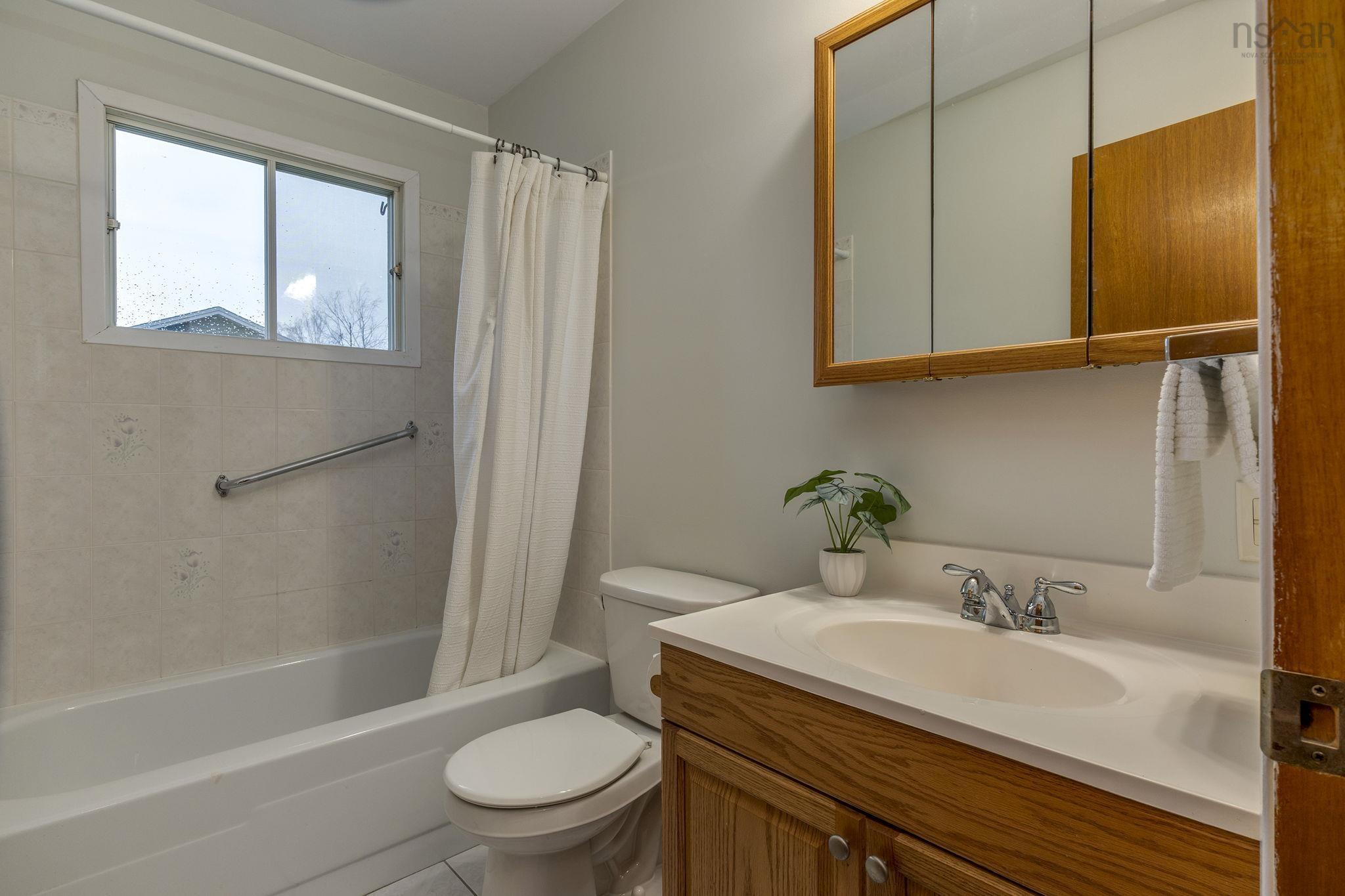 62 Beaver Bank Cross Road, Middle Sackville, NS (MLS 202527519)