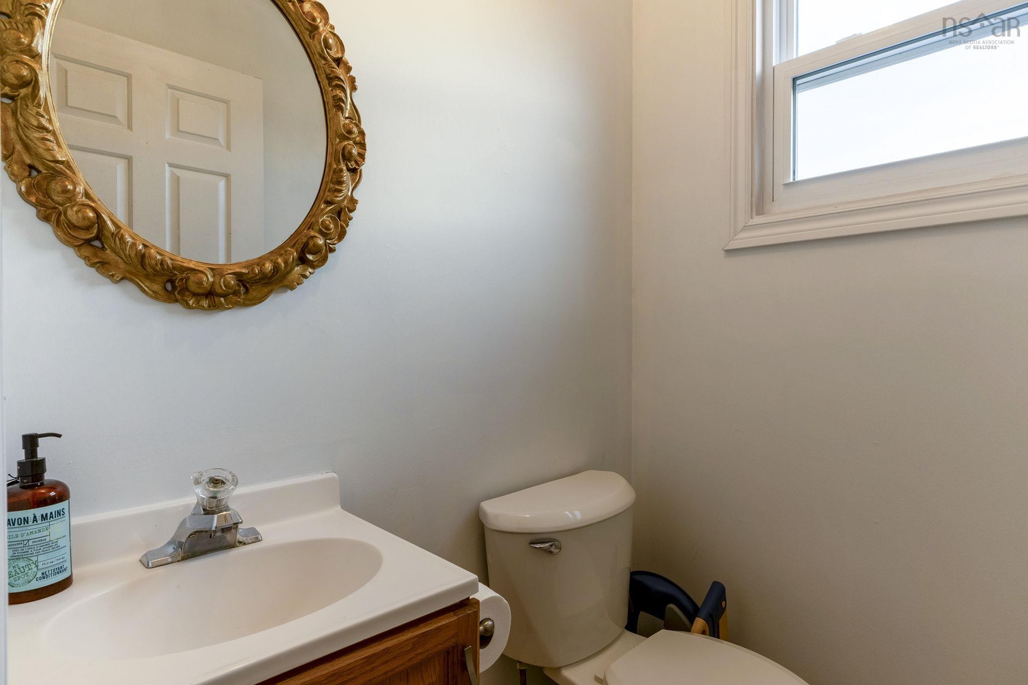 22 Carisbrooke Lane, Cole Harbour, NS (MLS 202527546)