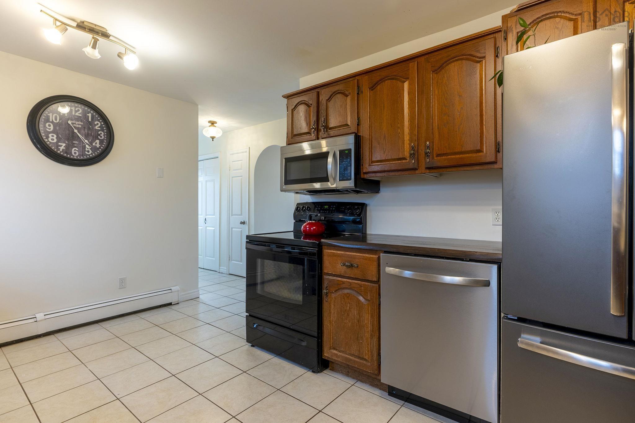 22 Carisbrooke Lane, Cole Harbour, NS (MLS 202527546)