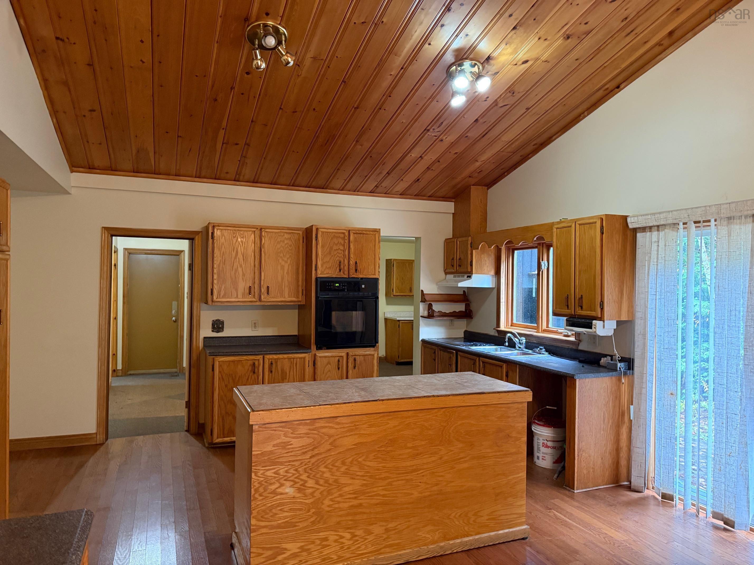 60 Lakeridge Drive, Beaver Bank, NS (MLS 202527572)