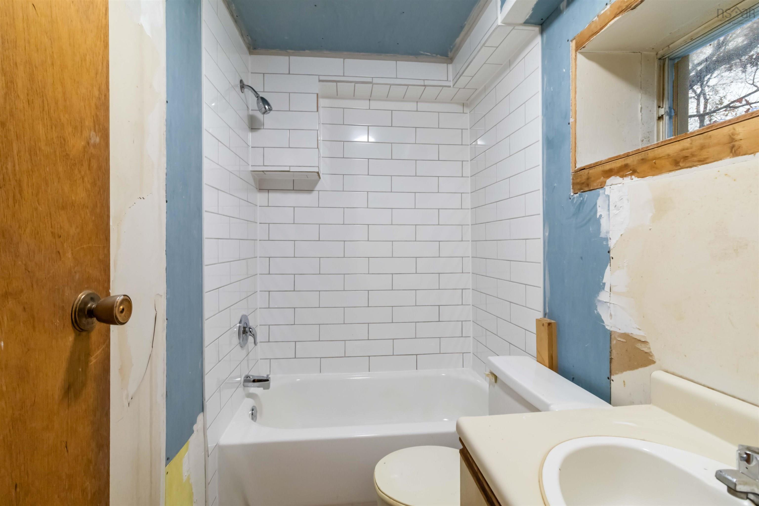 358-360 St Margarets Bay Road, Armdale, NS (MLS 202527574)