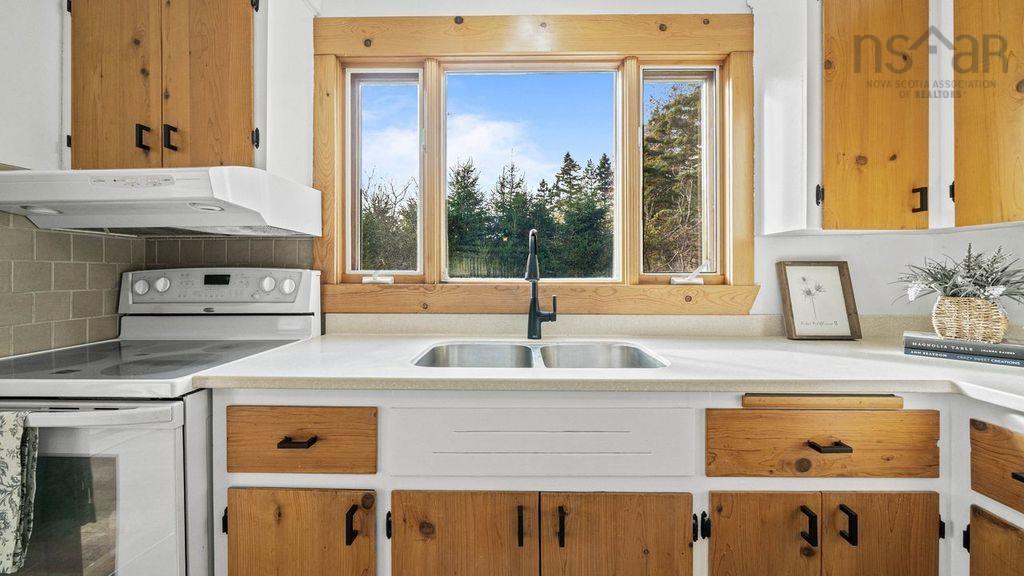 6027 St. Margarets Bay Road, St Margaret's Bay, NS (MLS 202527667)