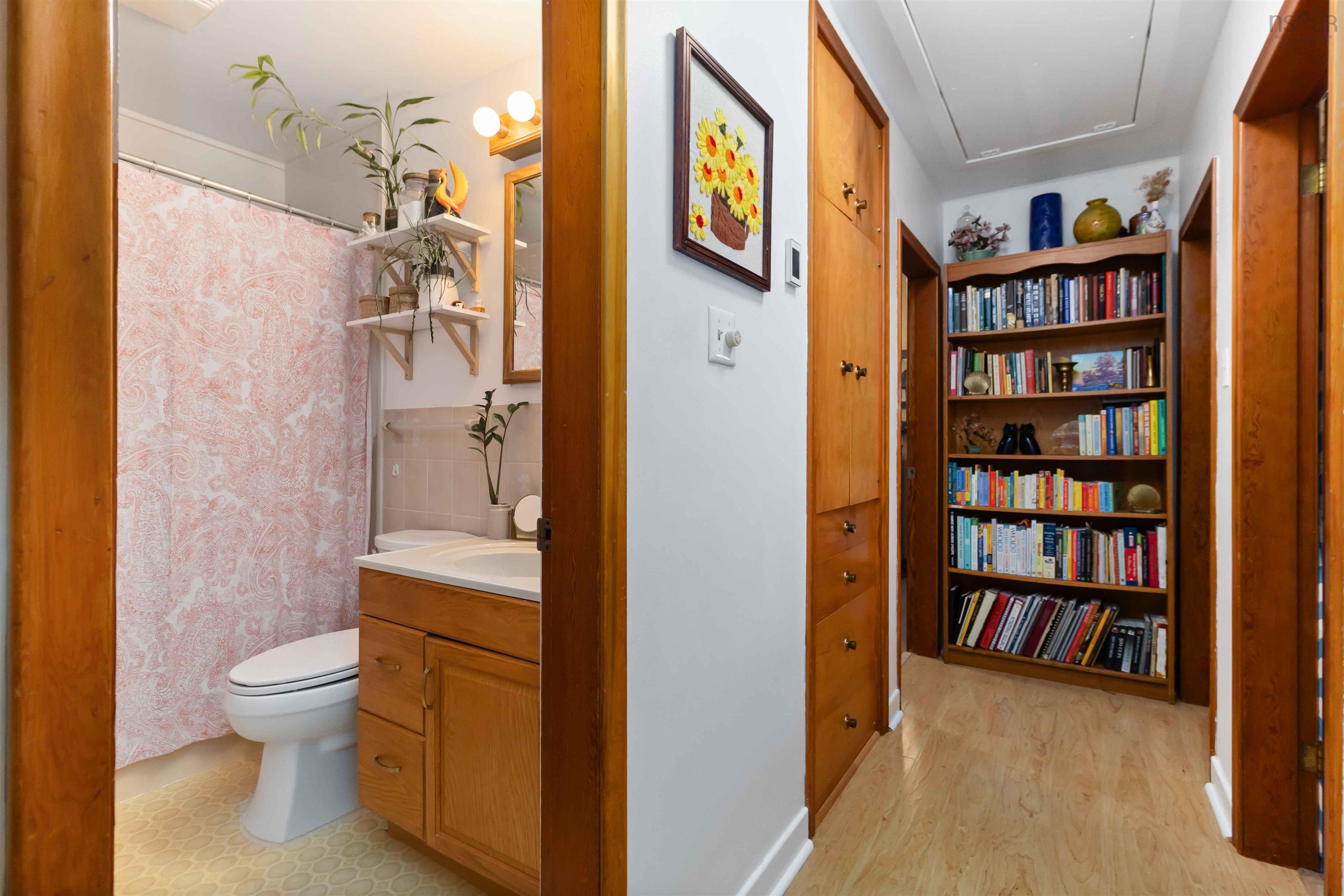 16 Ellen Drive, Dartmouth, NS (MLS 202527700)