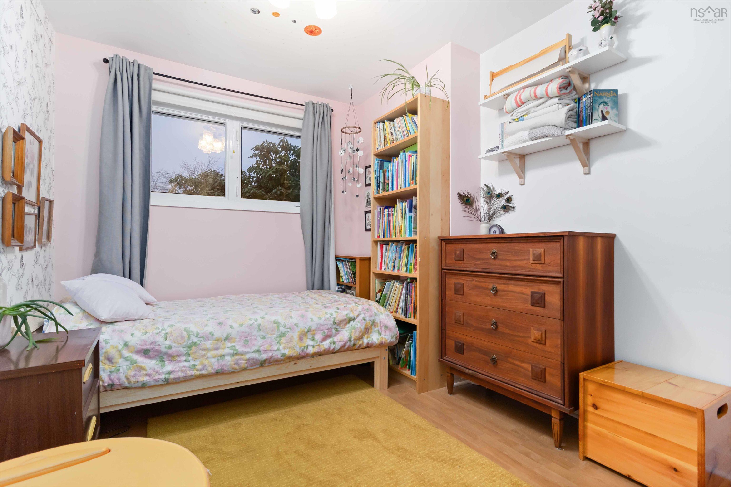 16 Ellen Drive, Dartmouth, NS (MLS 202527700)