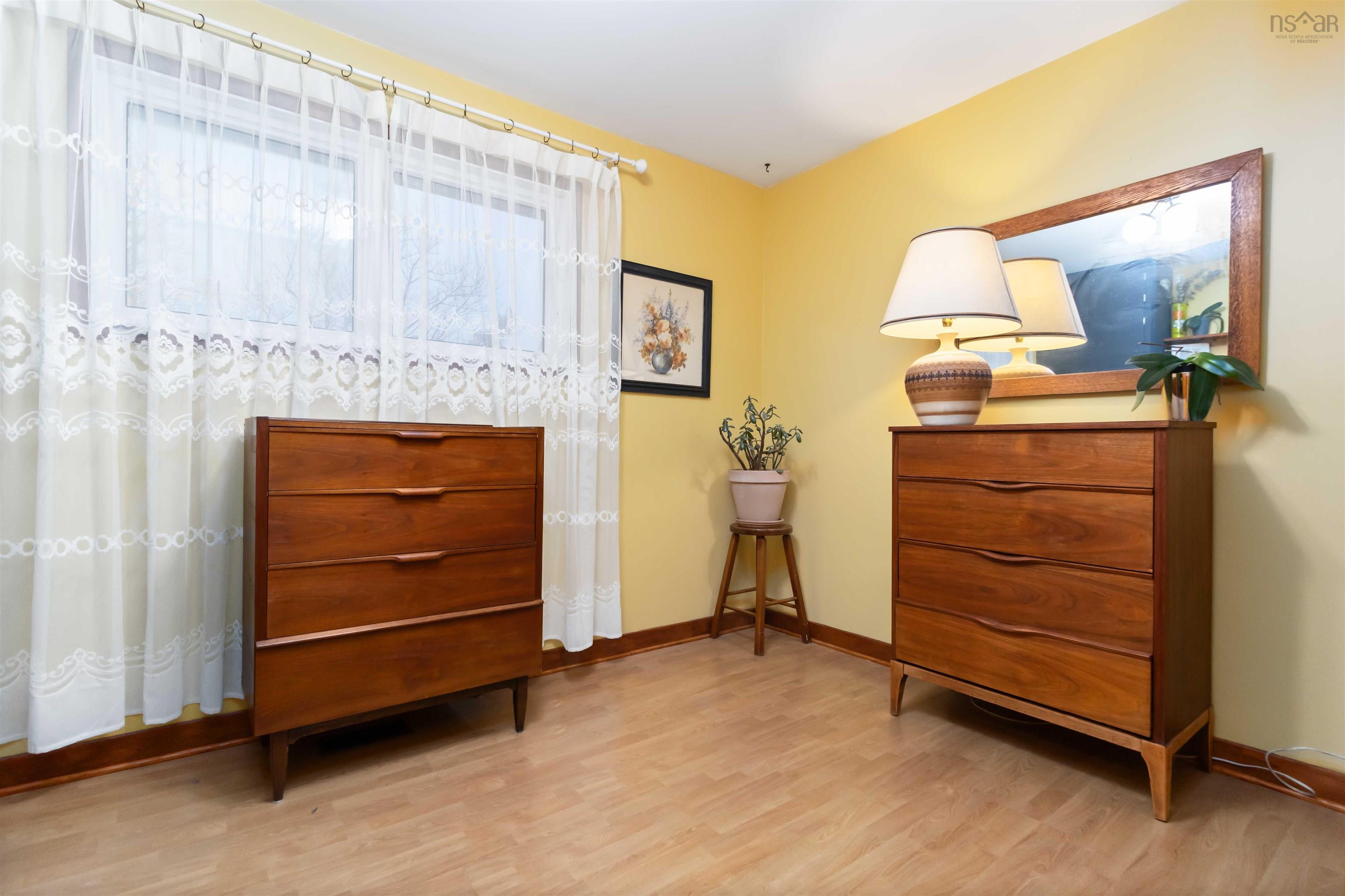 16 Ellen Drive, Dartmouth, NS (MLS 202527700)