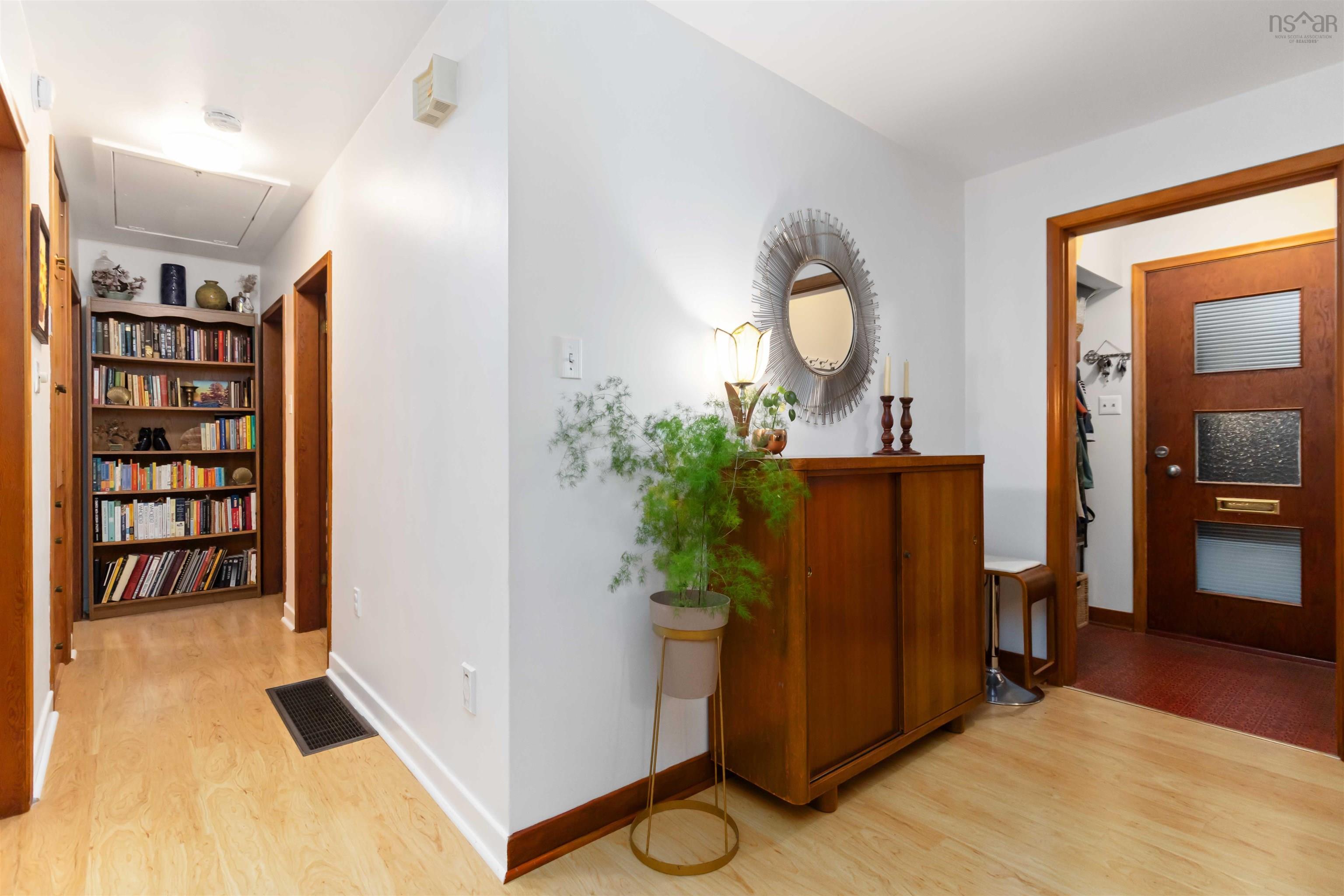 16 Ellen Drive, Dartmouth, NS (MLS 202527700)