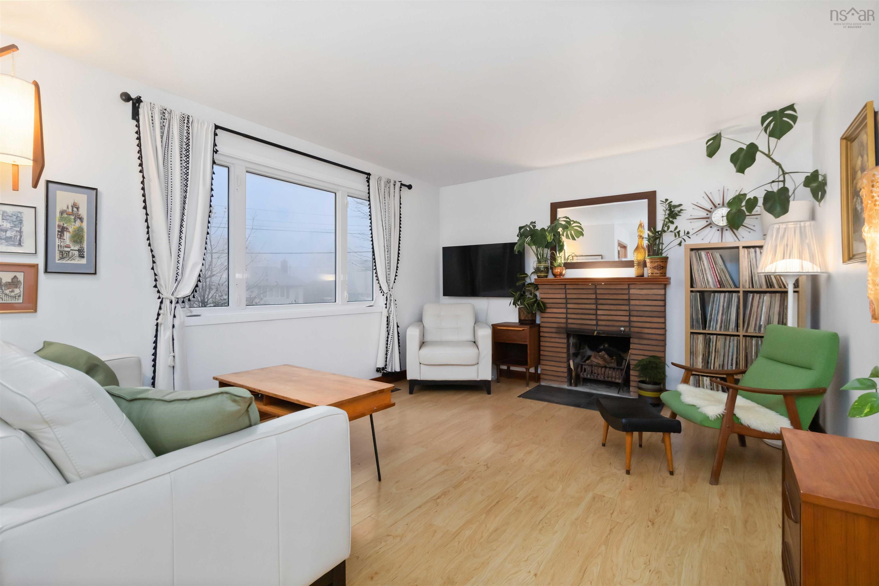 16 Ellen Drive, Dartmouth, NS (MLS 202527700)