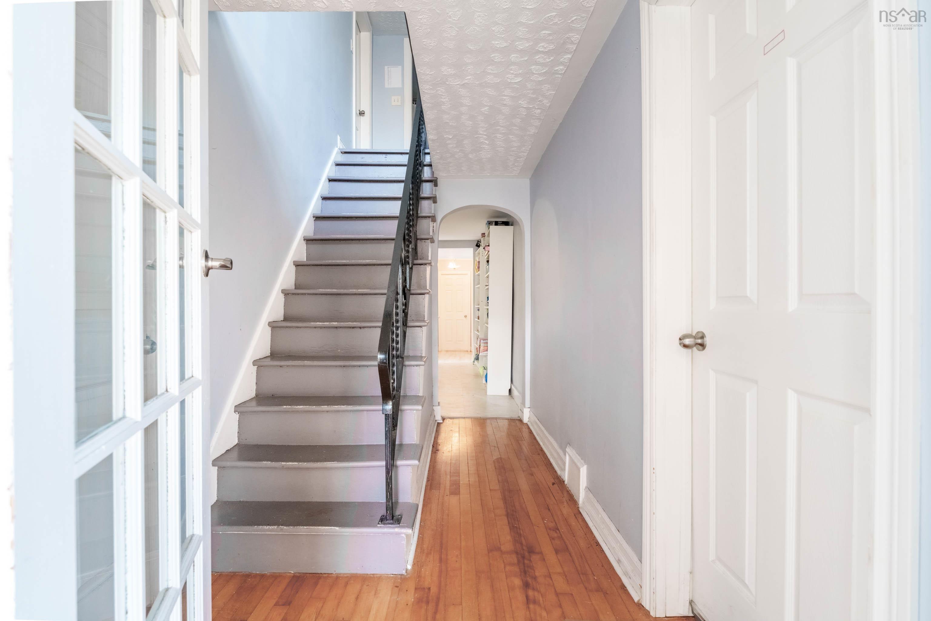 15 Forest Hill Drive, Halifax, NS (MLS 202527736)