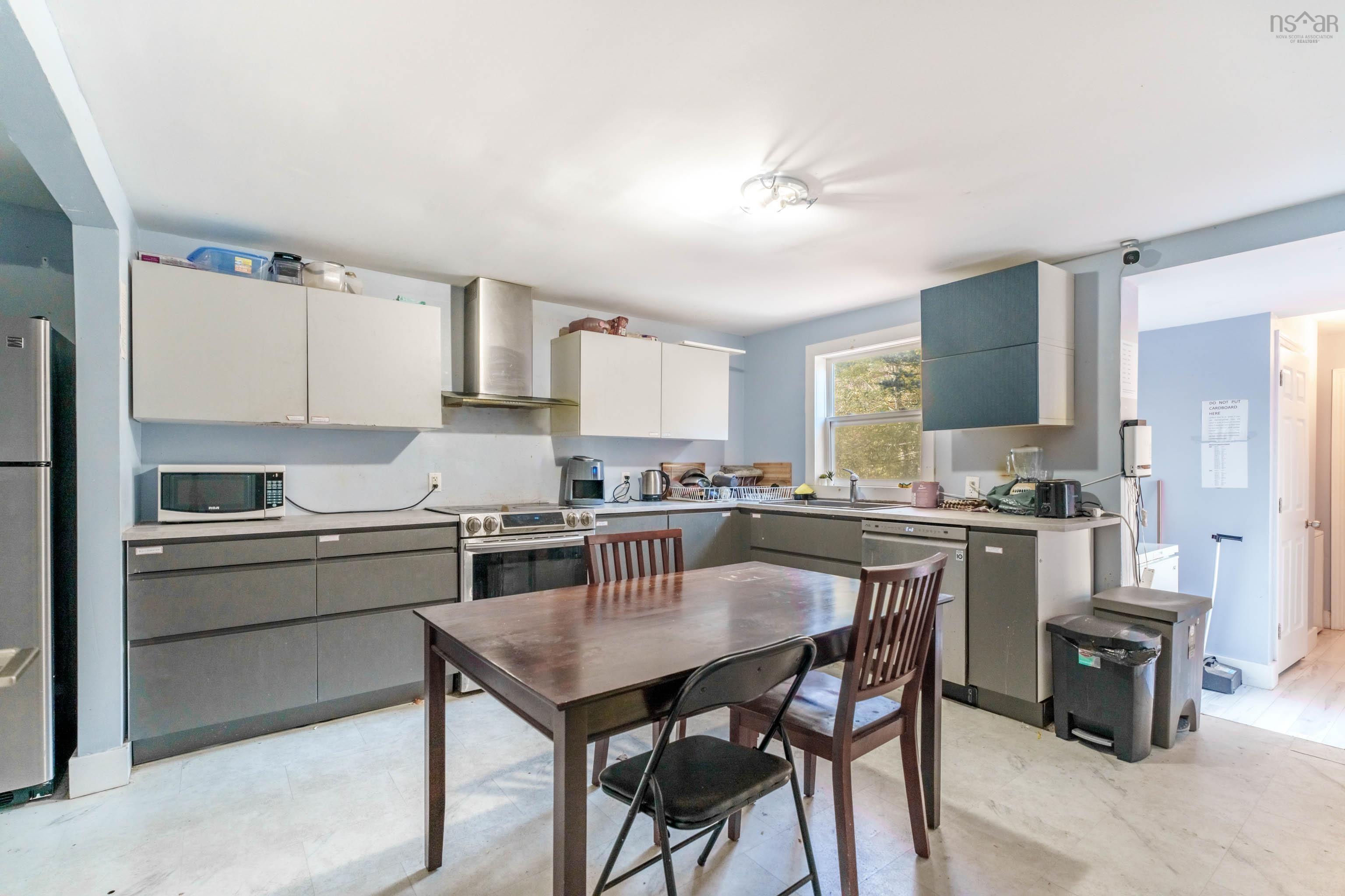 15 Forest Hill Drive, Halifax, NS (MLS 202527736)