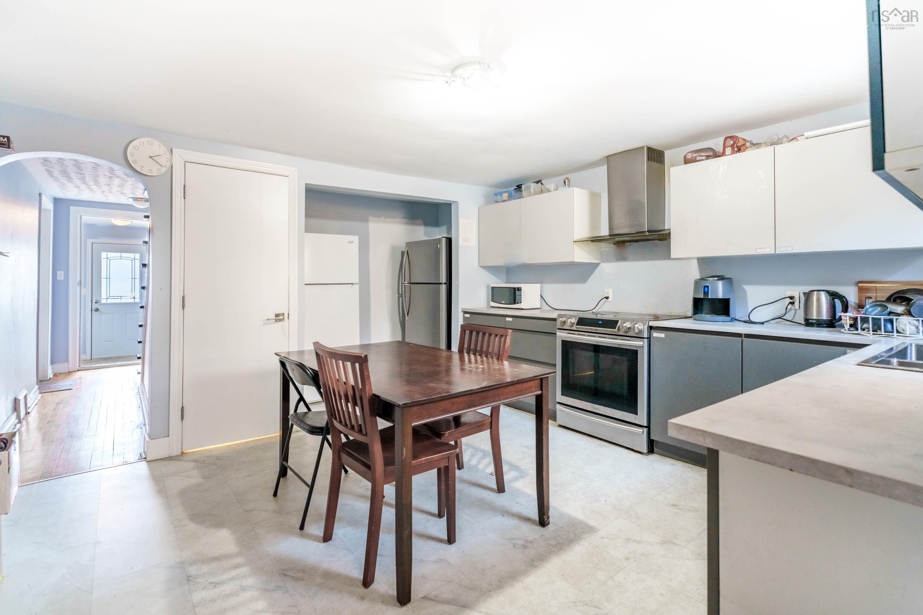 15 Forest Hill Drive, Halifax, NS (MLS 202527736)