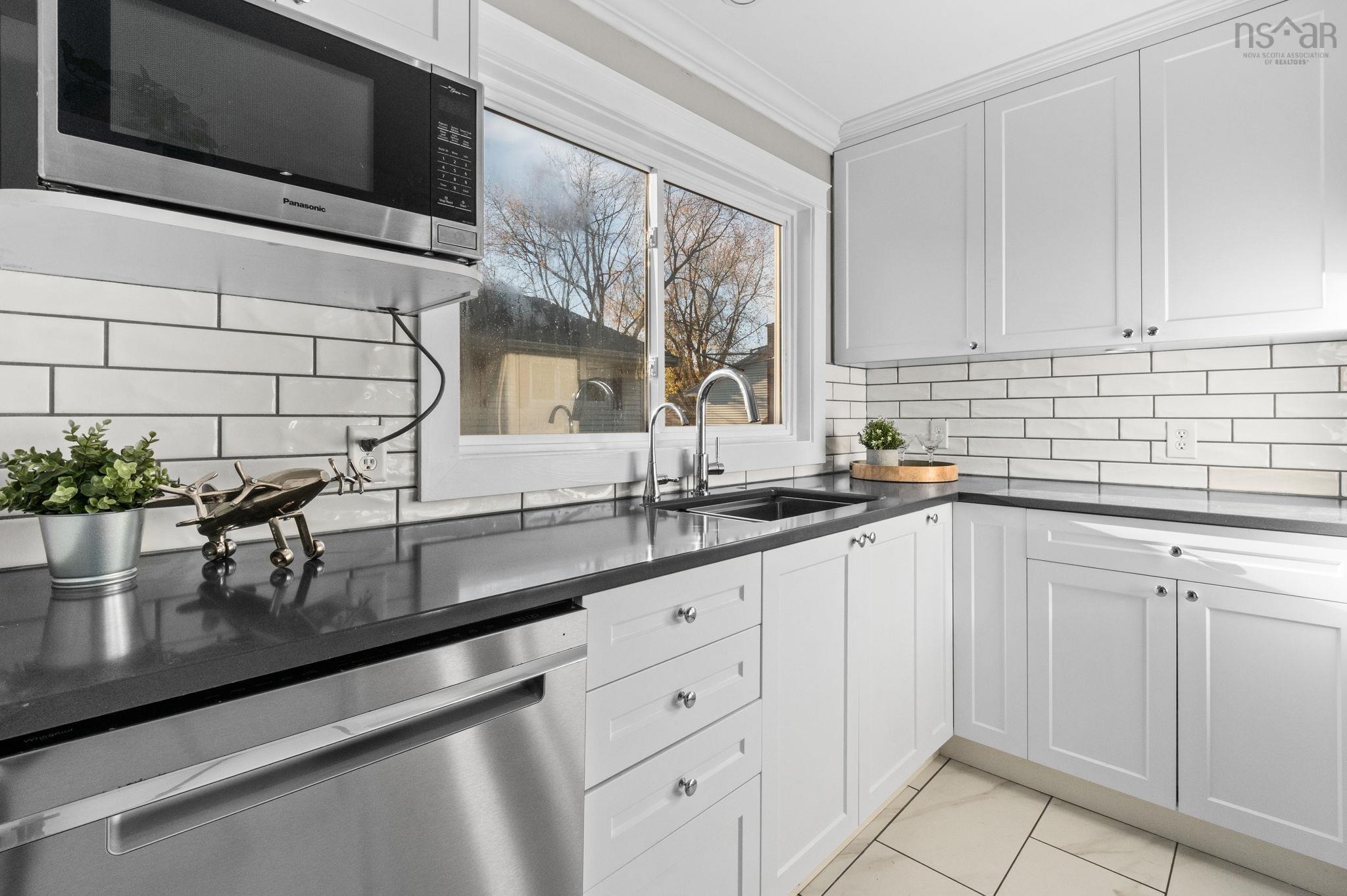 38 Swan Crescent, Halifax, NS (MLS 202527787)