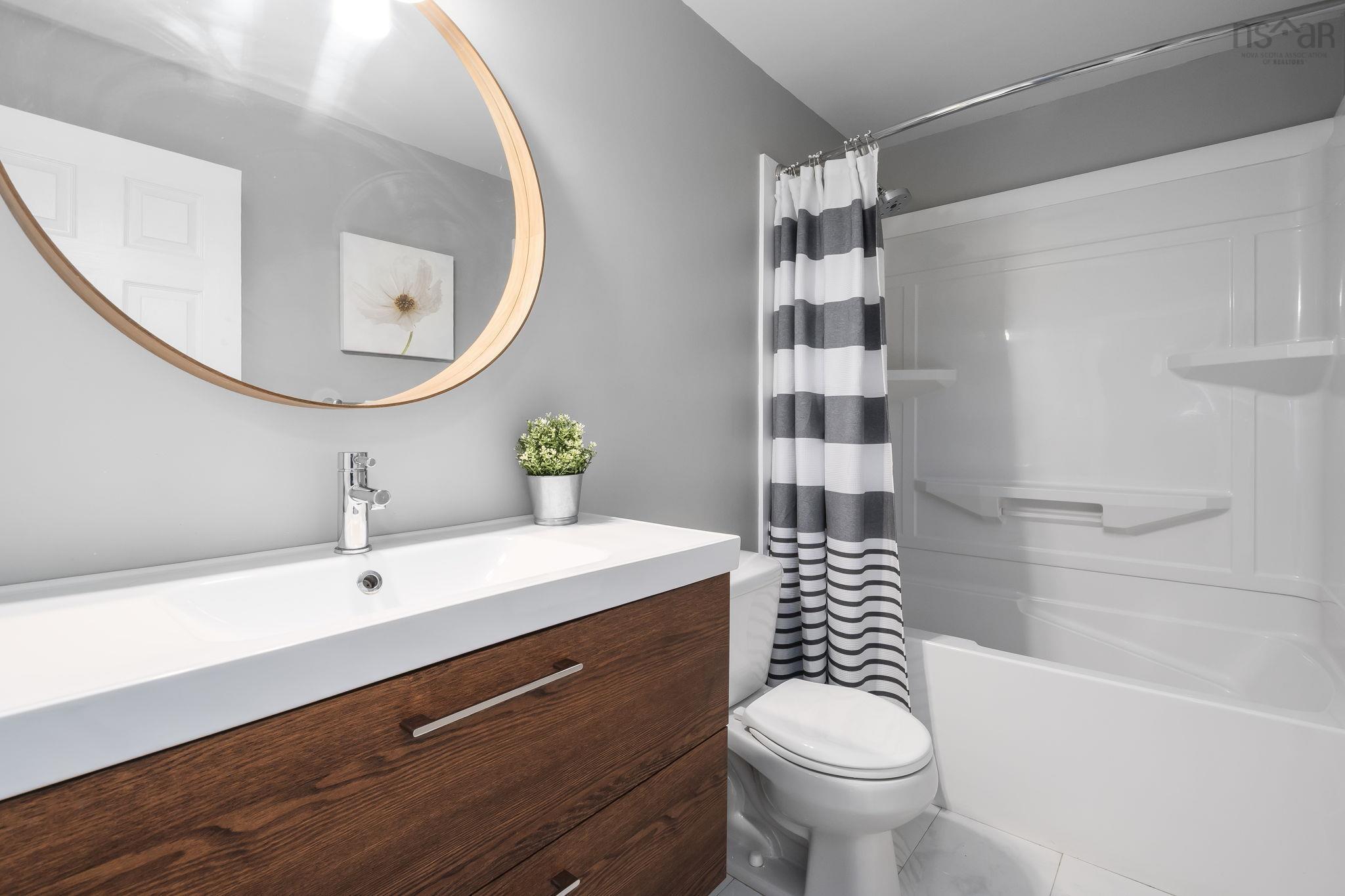 38 Swan Crescent, Halifax, NS (MLS 202527787)