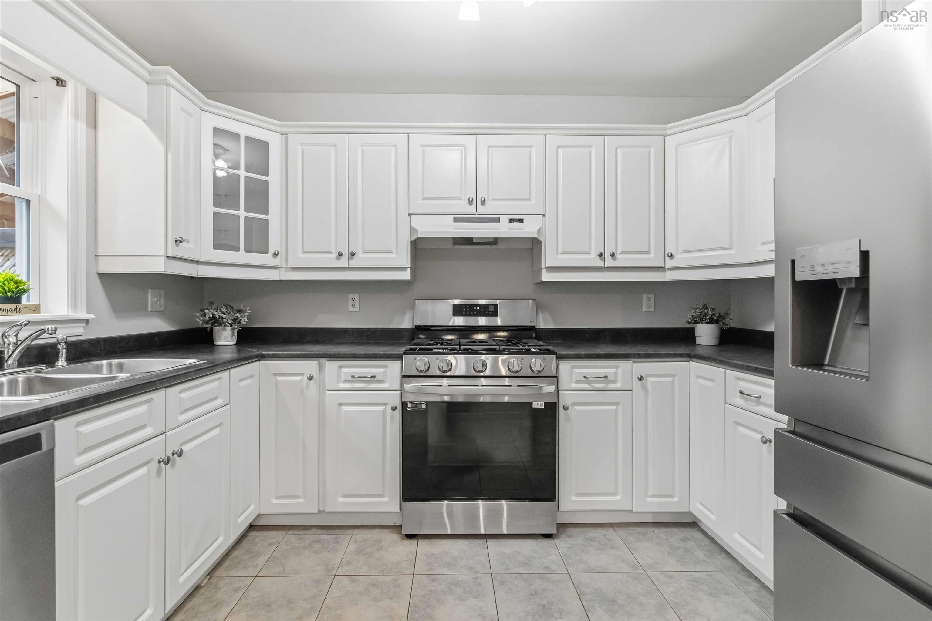 27 Collingwood Court, Dartmouth, NS (MLS 202527790)