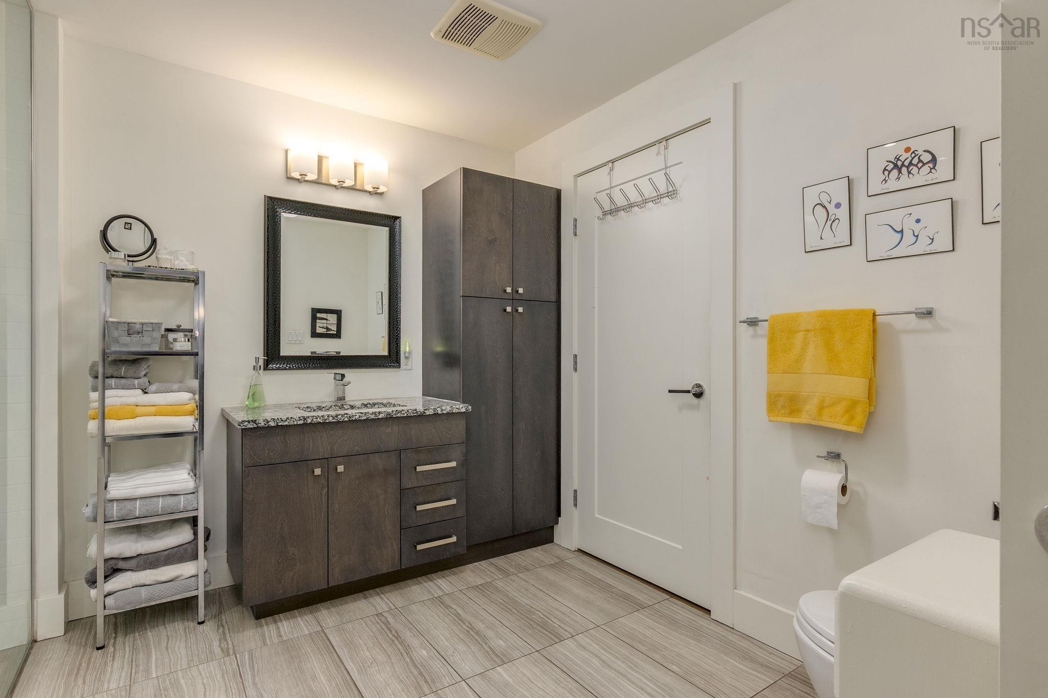 401 67 Kings Wharf Place, Dartmouth, NS (MLS 202527799)