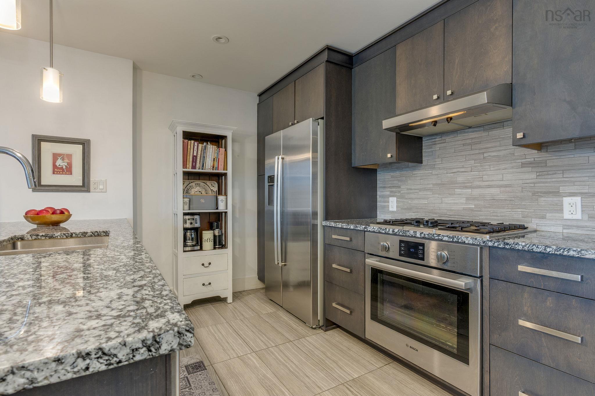 401 67 Kings Wharf Place, Dartmouth, NS (MLS 202527799)