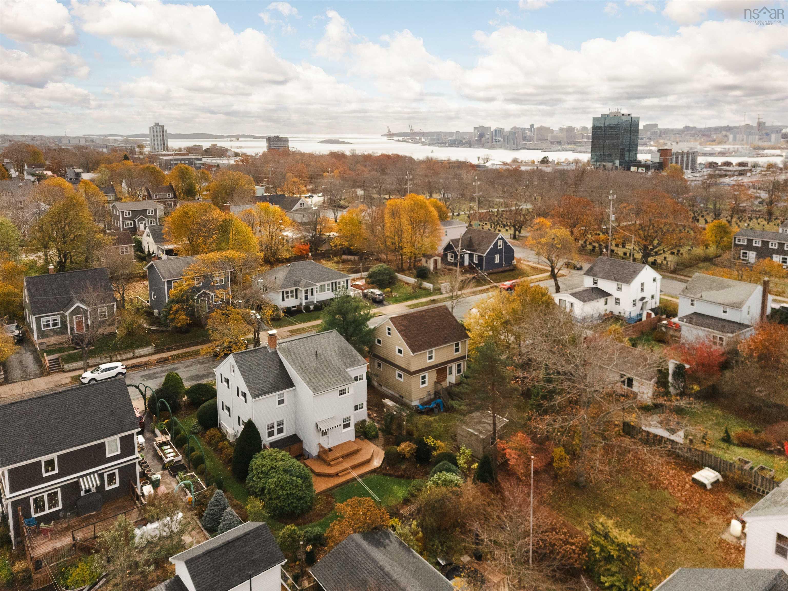 3 Garden Drive, Dartmouth, NS (MLS 202527843)