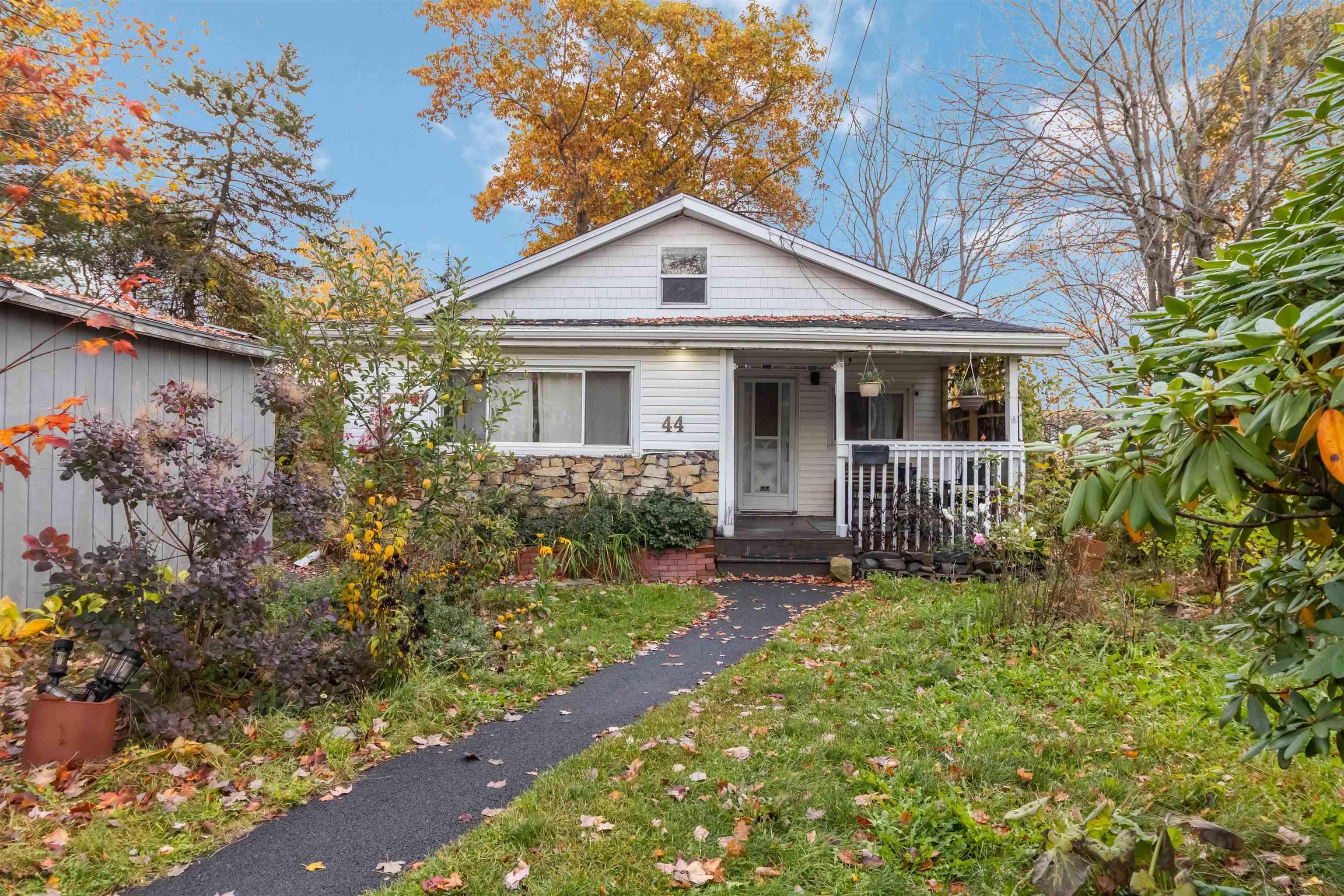 44 Courtney Road, Dartmouth, NS (MLS 202527844)