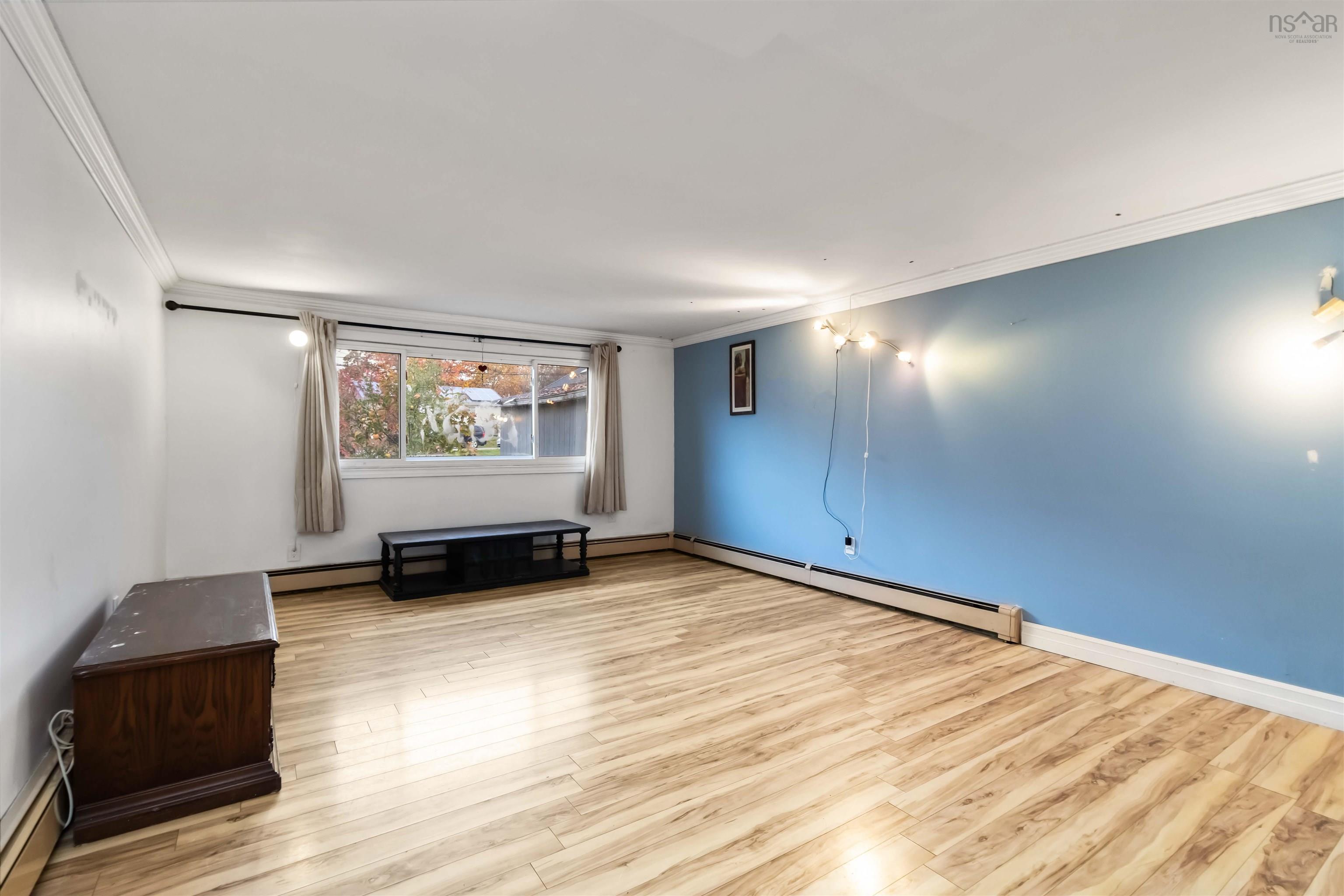 44 Courtney Road, Dartmouth, NS (MLS 202527844)