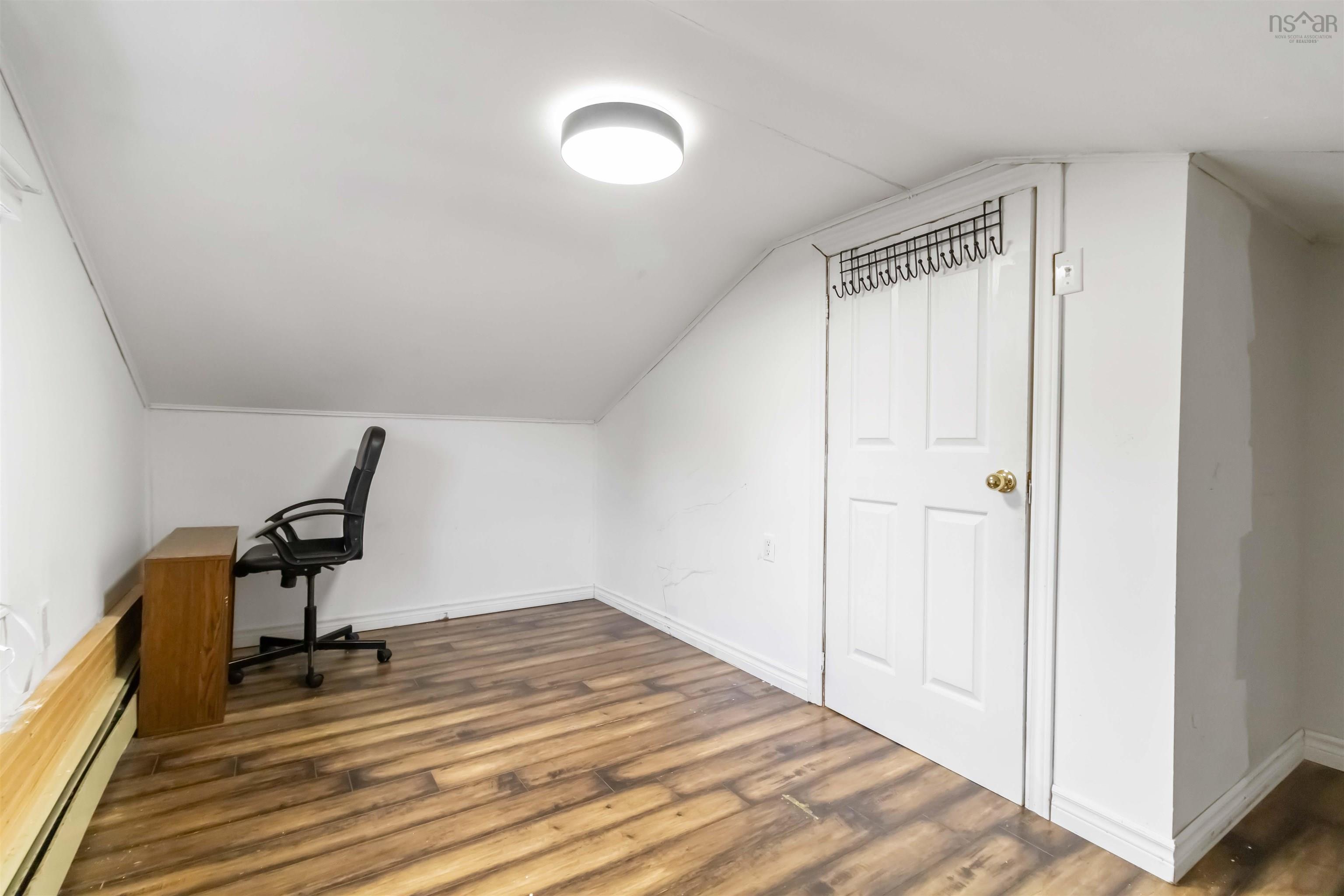 44 Courtney Road, Dartmouth, NS (MLS 202527844)