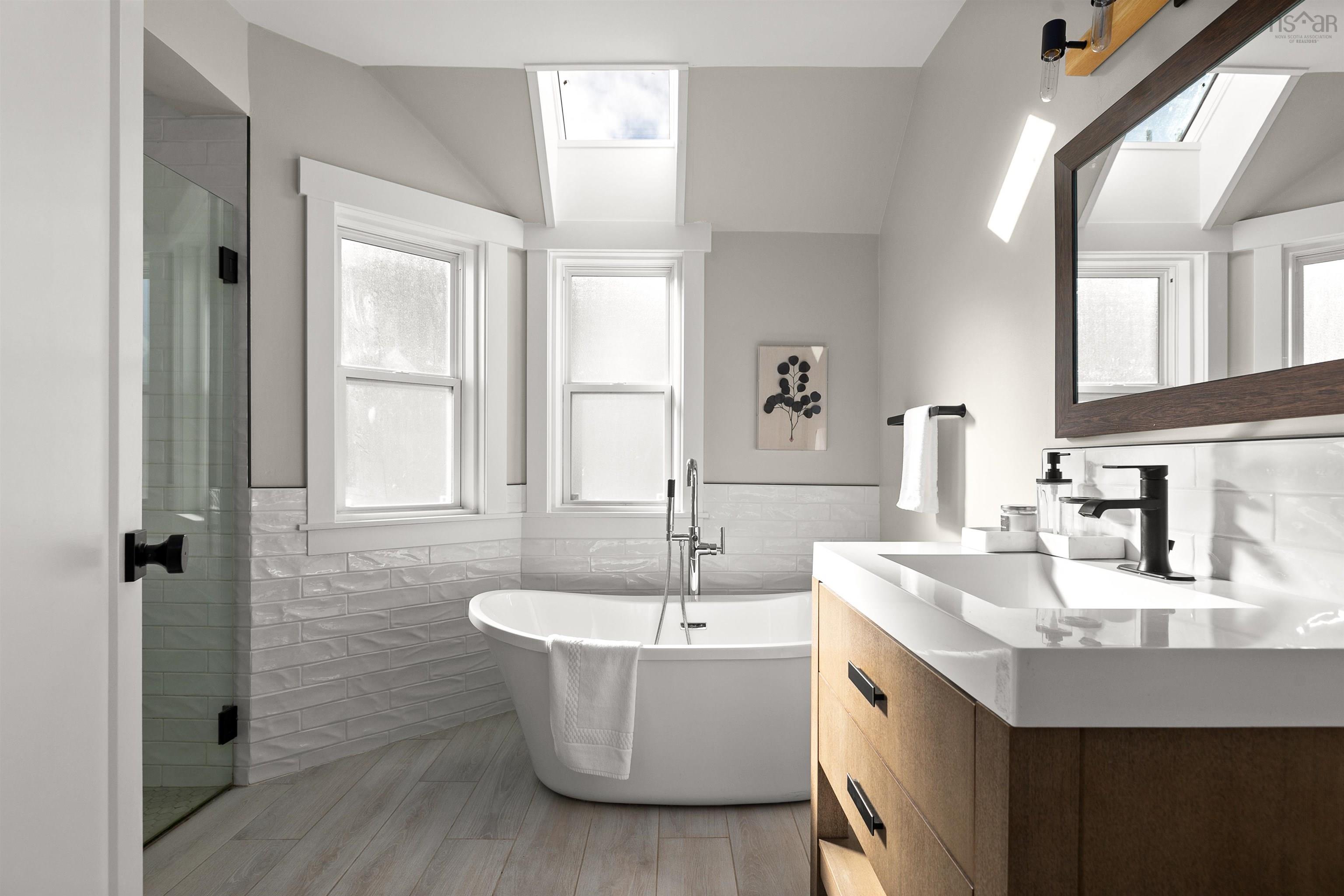 5686 Victoria Road, Halifax, NS (MLS 202527866)