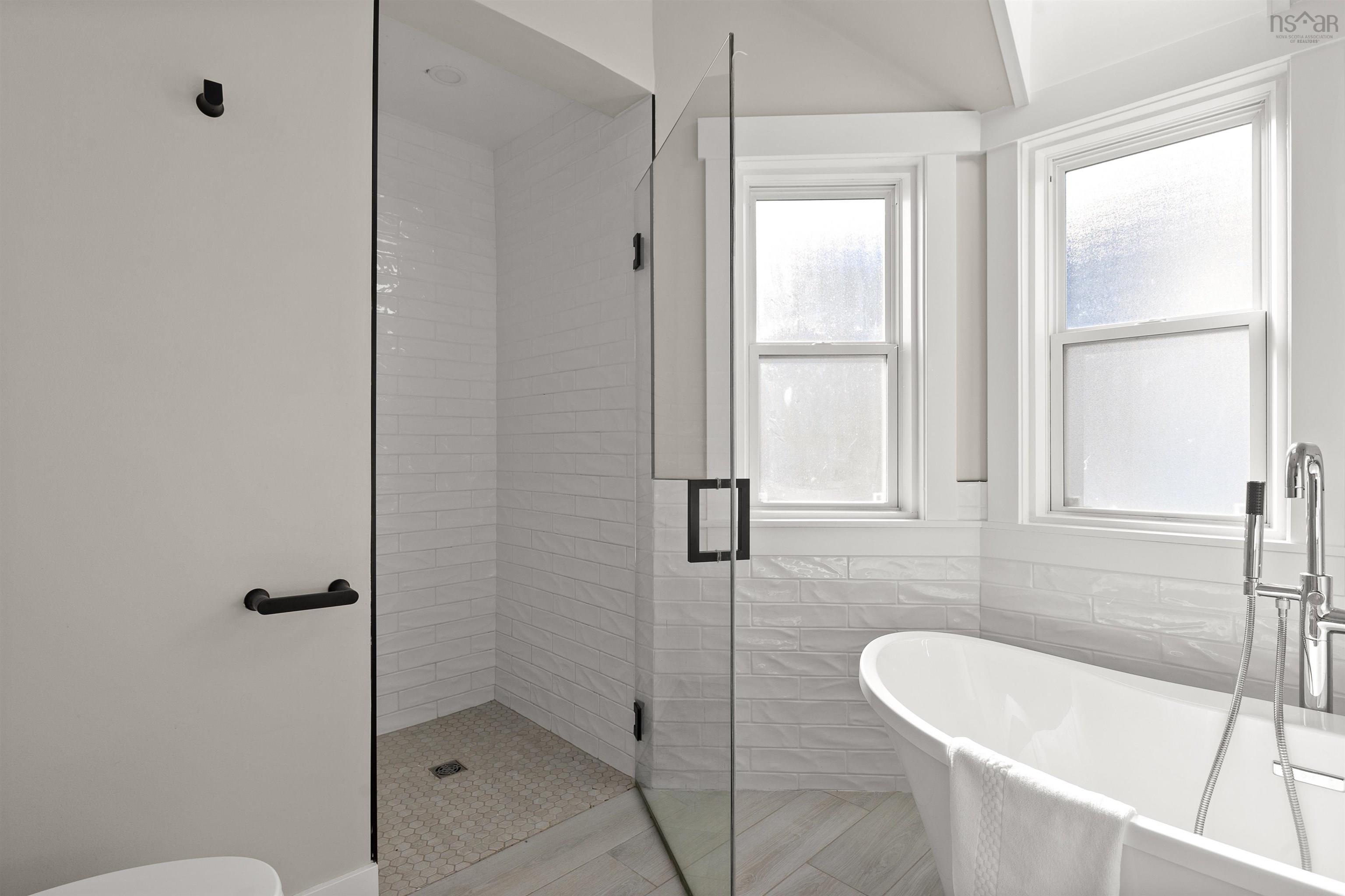 5686 Victoria Road, Halifax, NS (MLS 202527866)