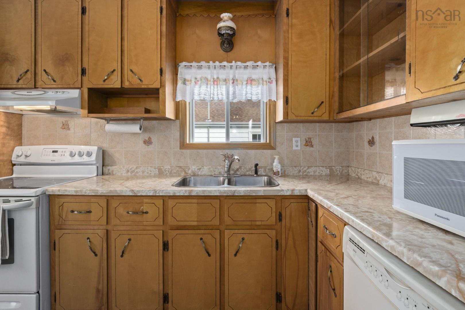 50 Forest Hill Drive, Halifax, NS (MLS 202527897)