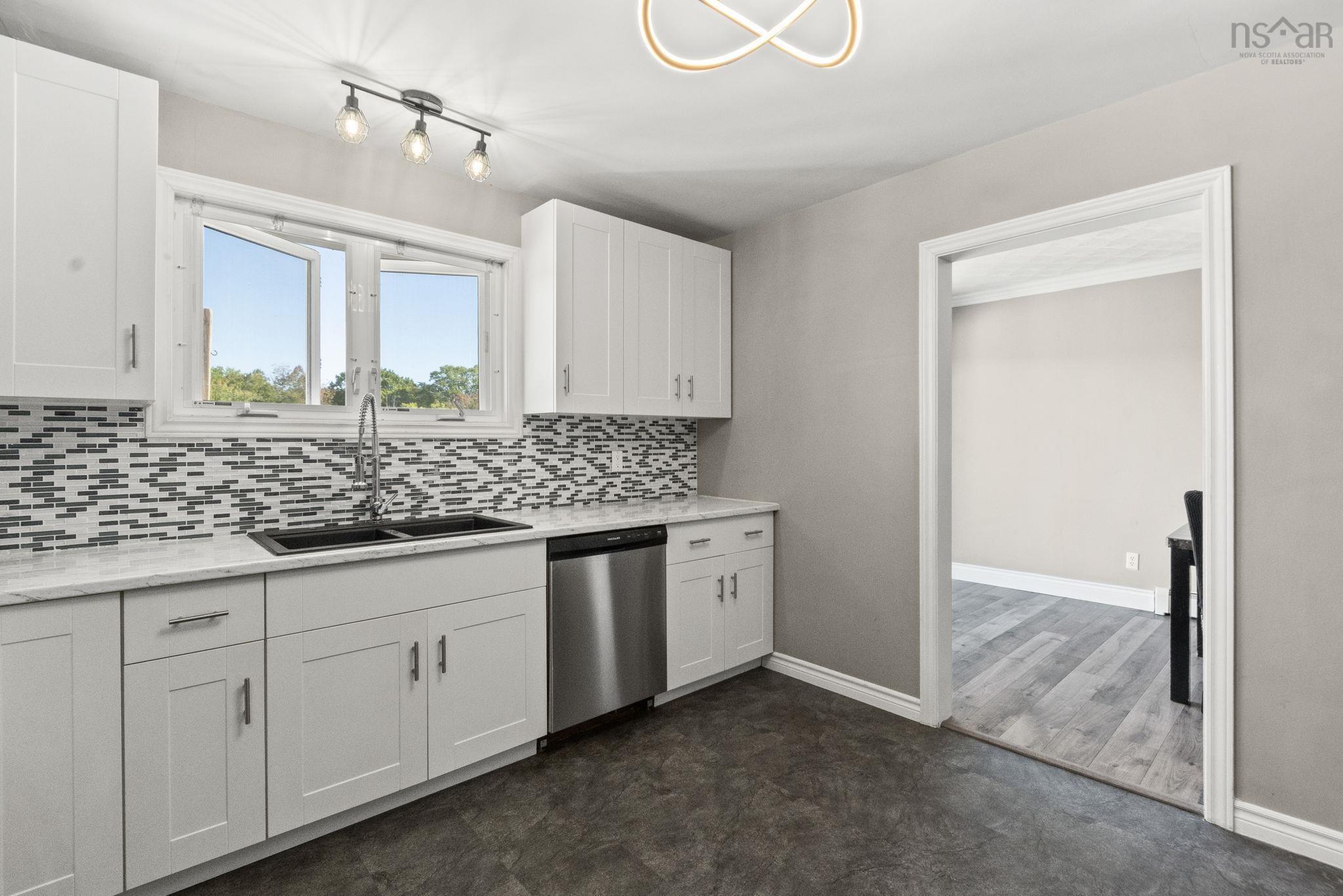 31 Ridge Avenue, Sackville, NS (MLS 202527960)