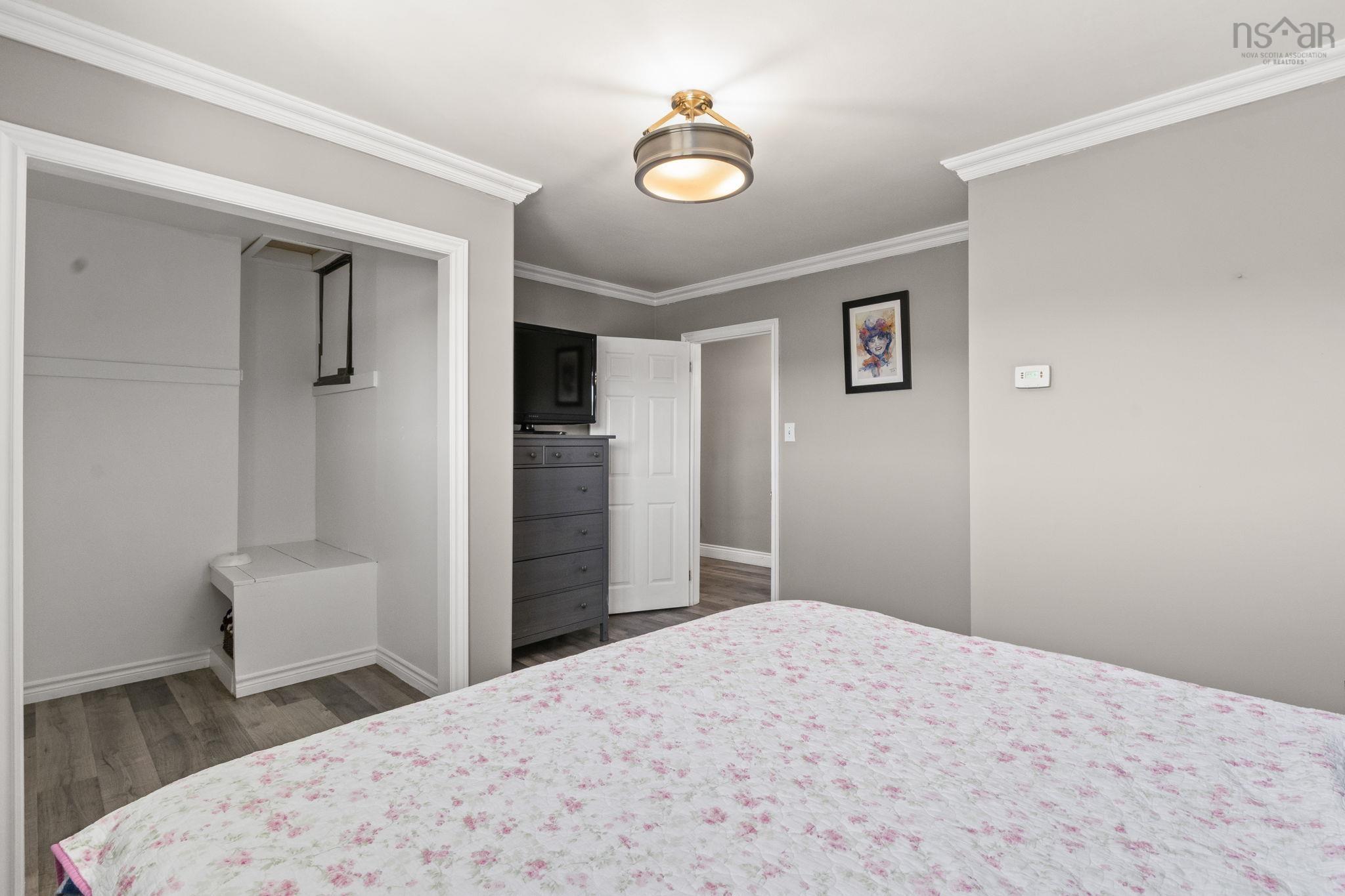 31 Ridge Avenue, Sackville, NS (MLS 202527960)