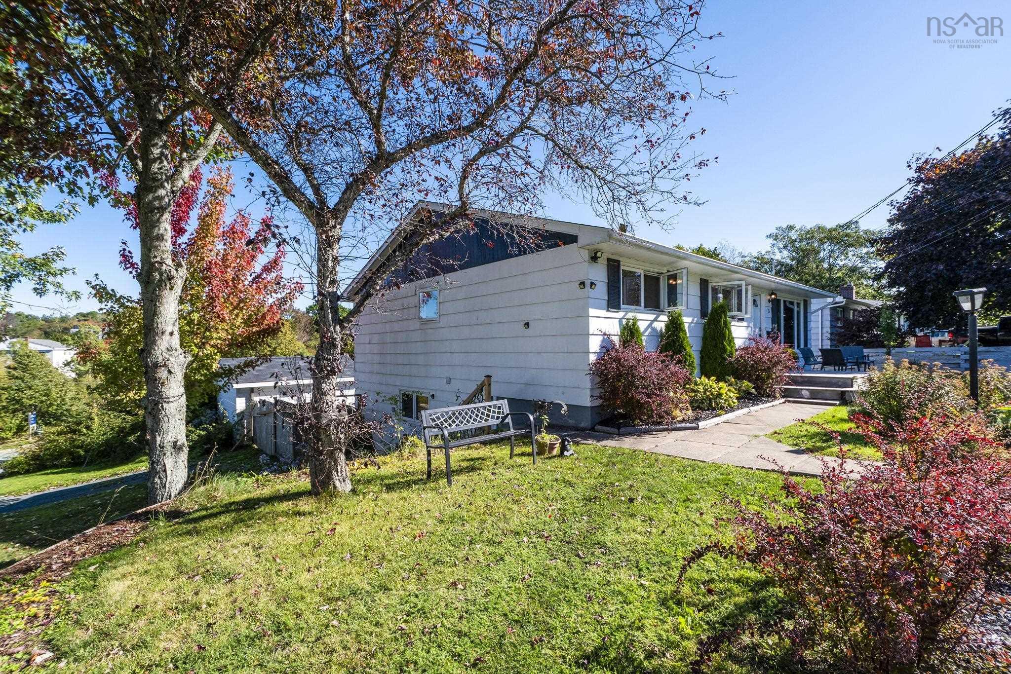 31 Ridge Avenue, Sackville, NS (MLS 202527960)