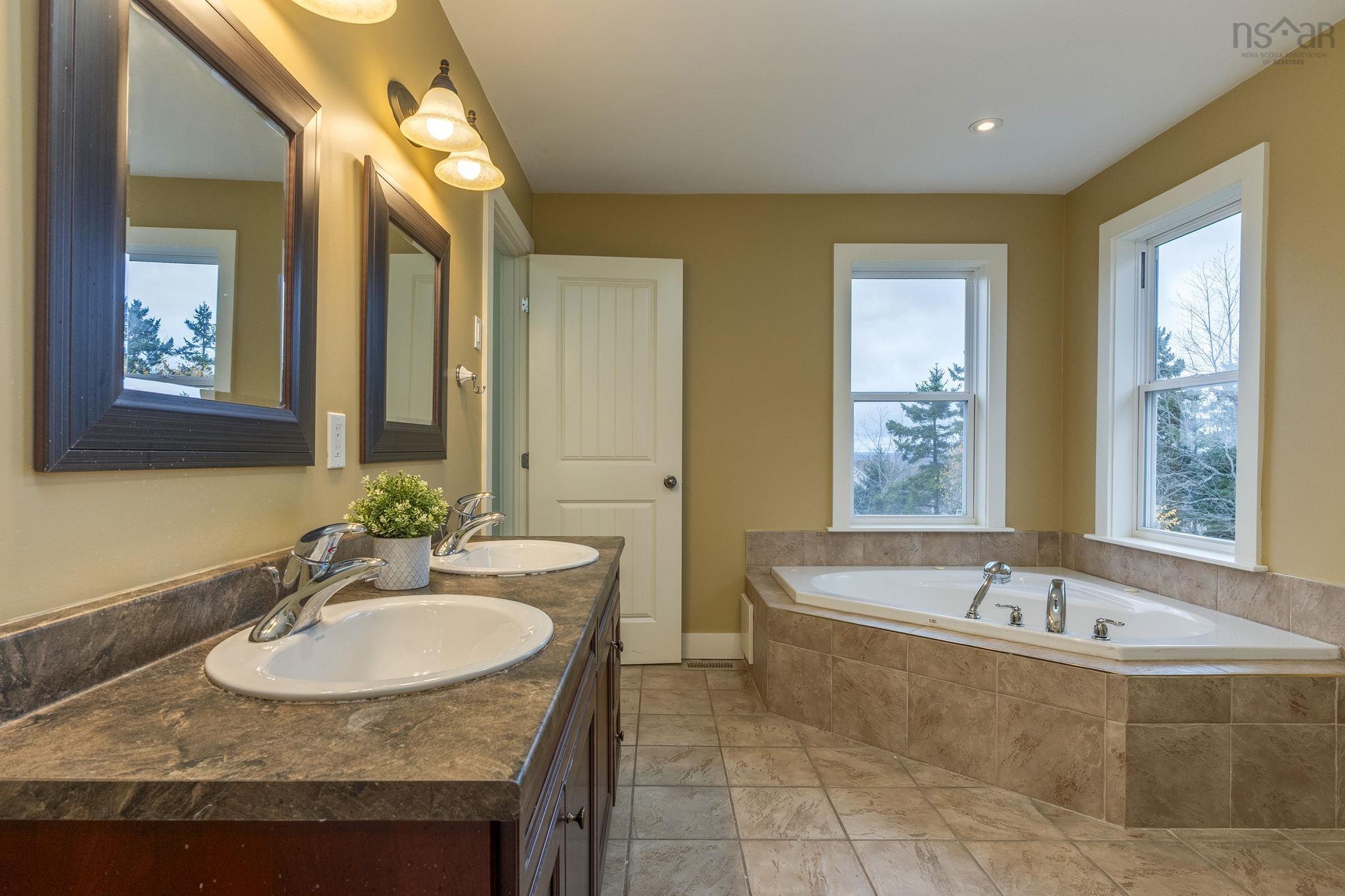 159 Ravines Dr Drive, Bedford, NS (MLS 202527966)