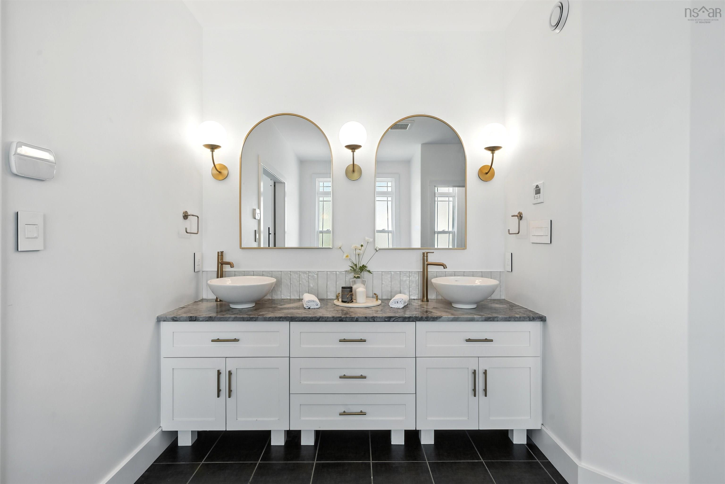 261 Aberdeen Drive, Fall River, NS (MLS 202528029)