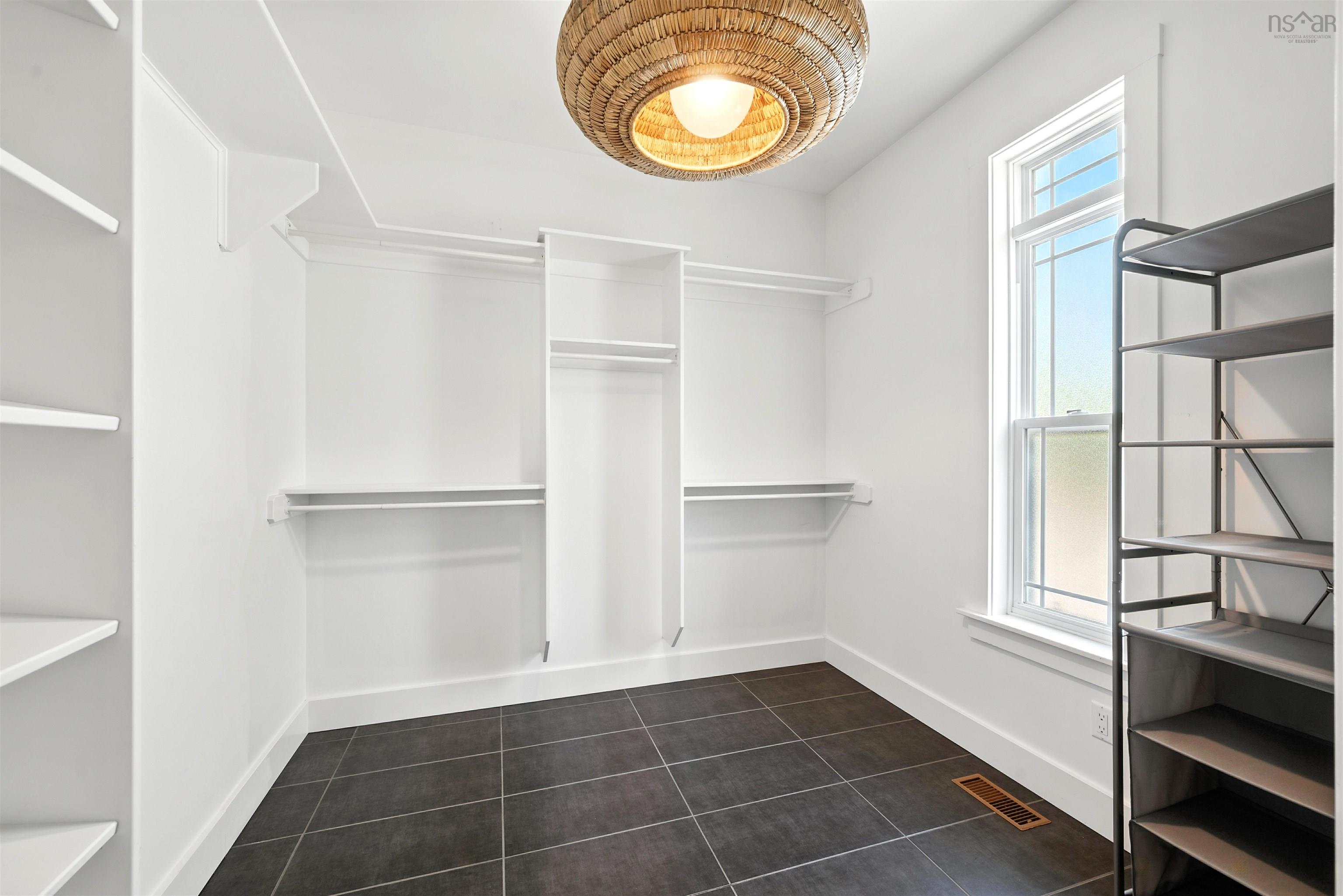 261 Aberdeen Drive, Fall River, NS (MLS 202528029)