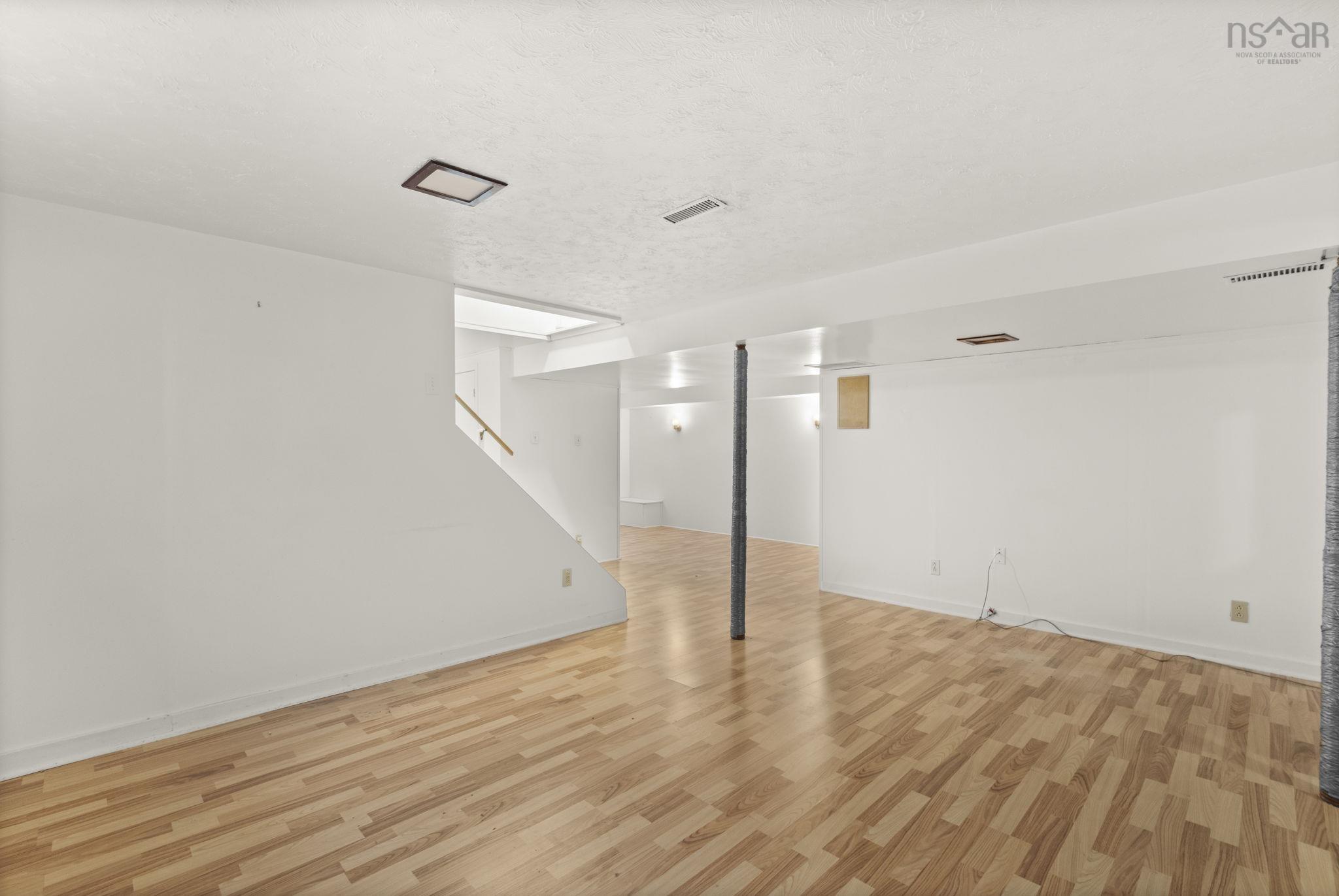 143 Caledonia Road, Dartmouth, NS (MLS 202528032)