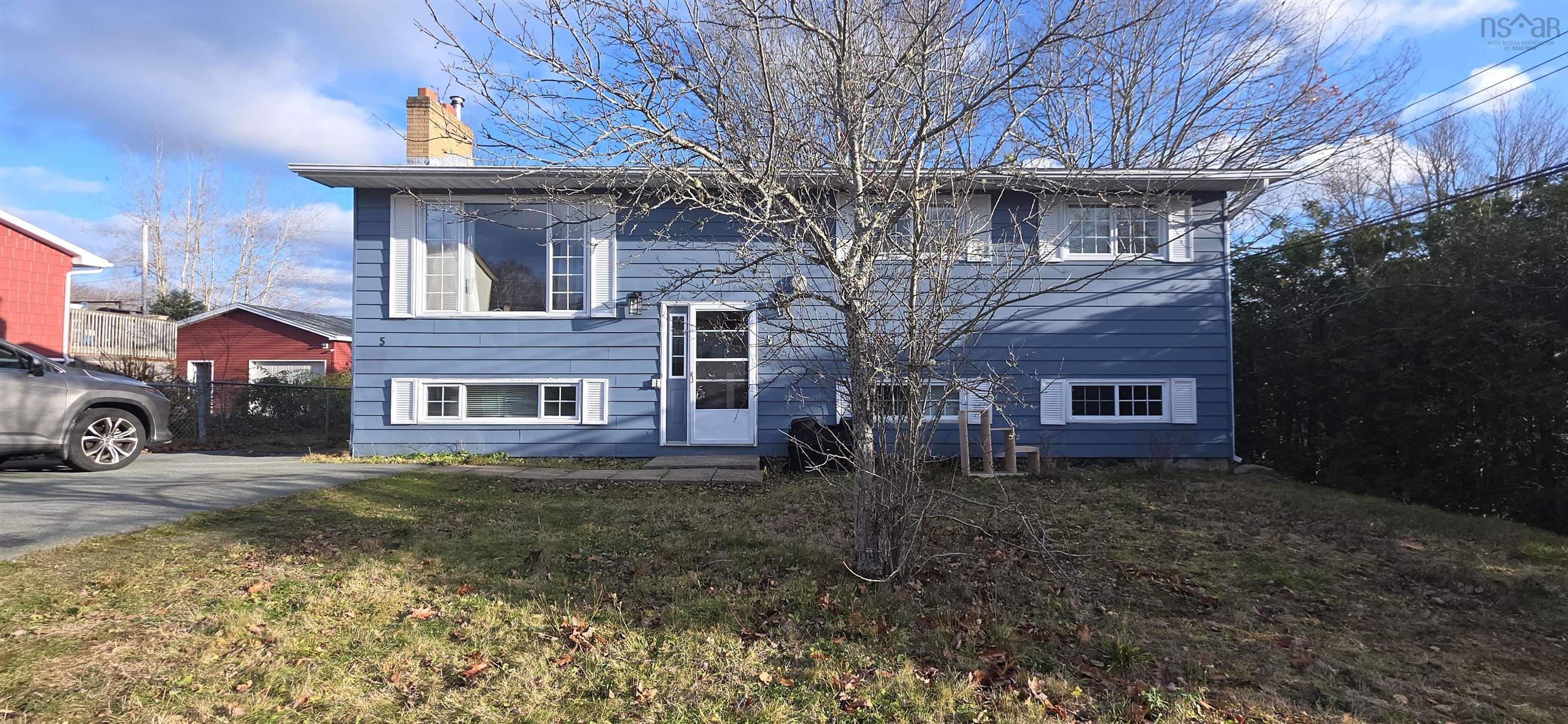5 Lumsden Crescent, Lower Sackville, NS (MLS® 202528045)