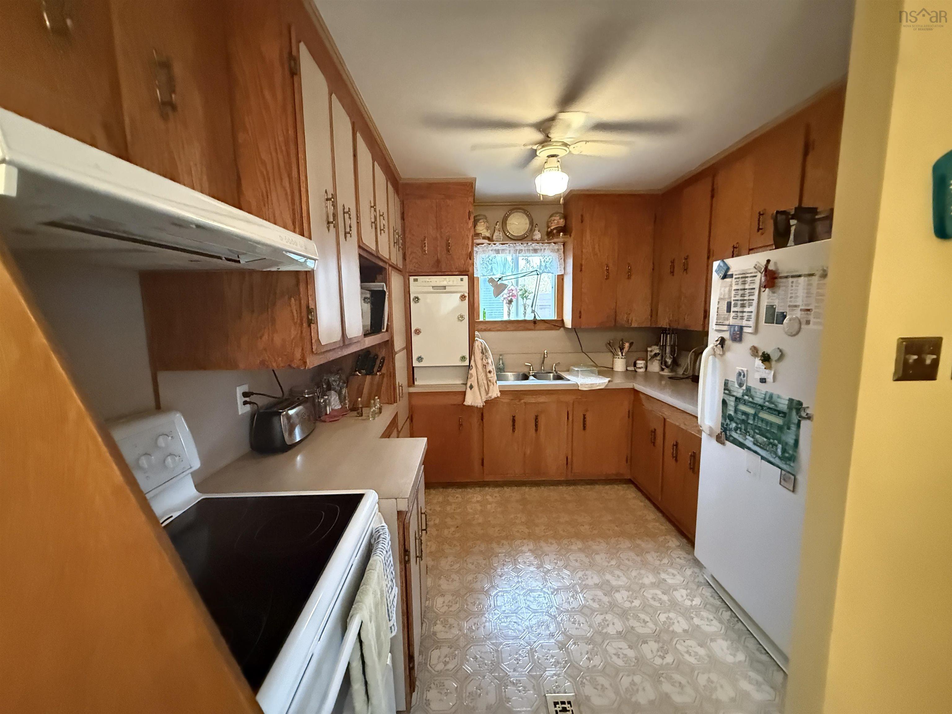 198 Renfrew Street, Dartmouth, NS (MLS 202528051)