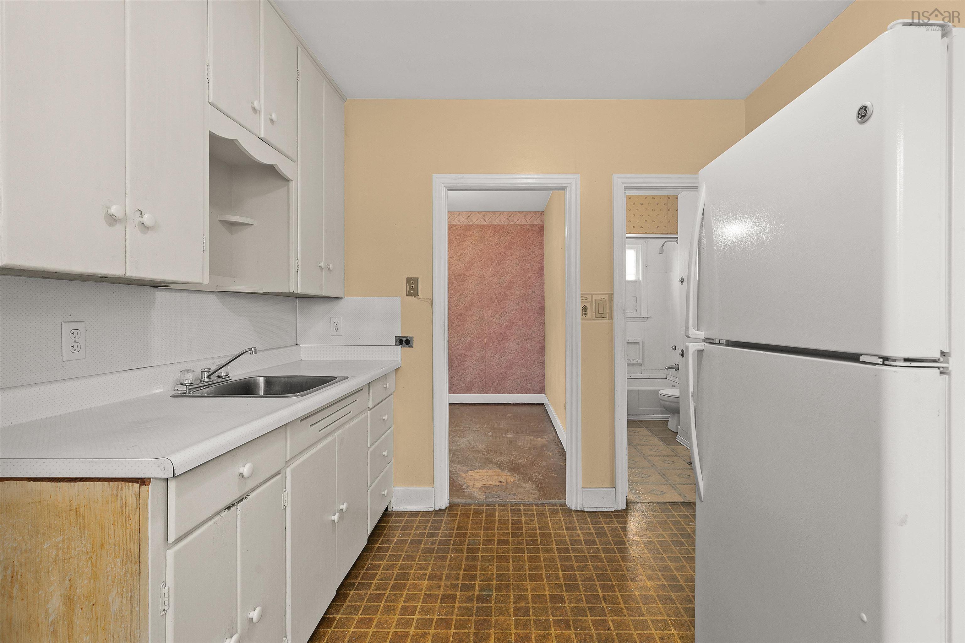 48 Woodland Avenue, Dartmouth, NS (MLS 202528057)