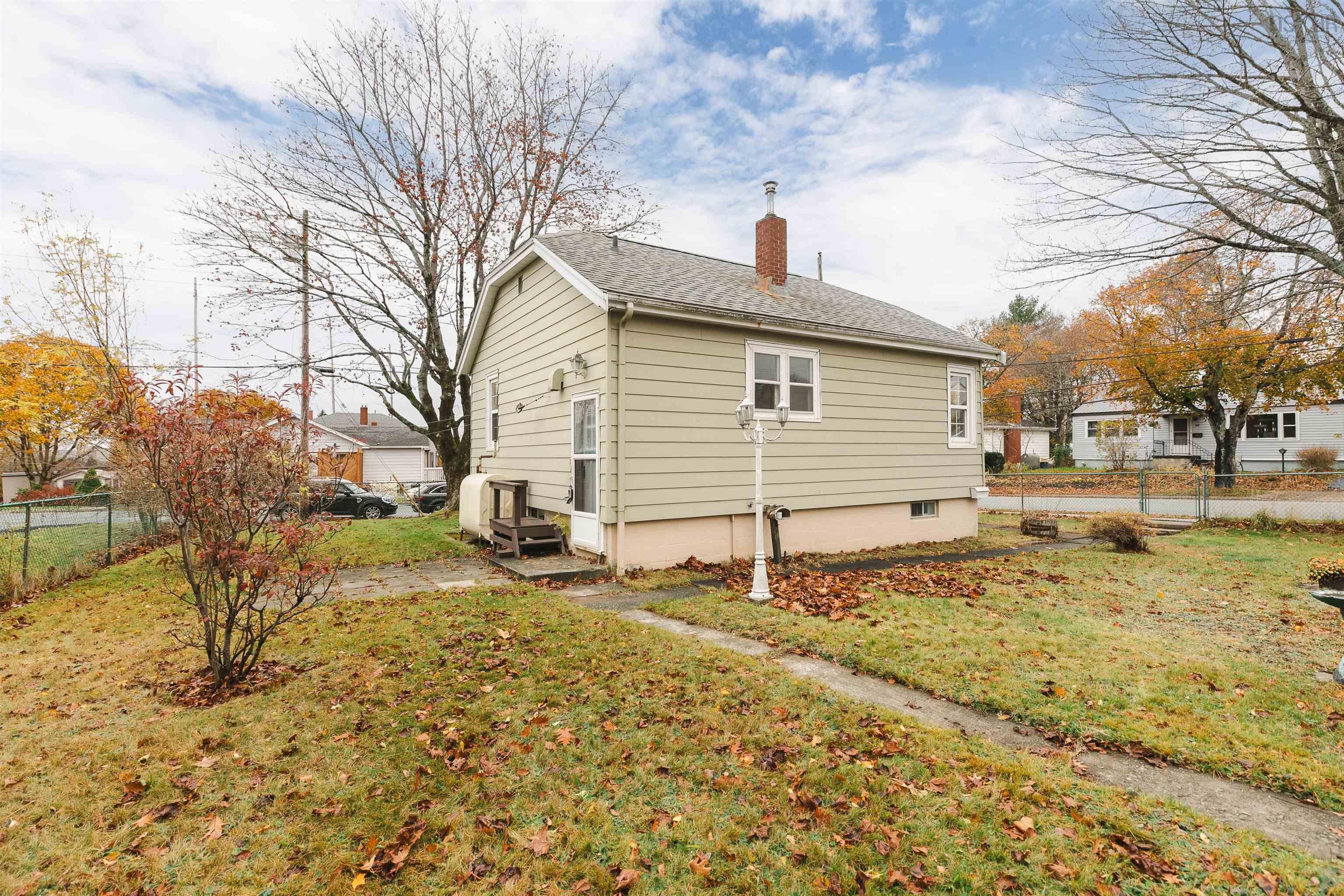 48 Woodland Avenue, Dartmouth, NS (MLS 202528057)