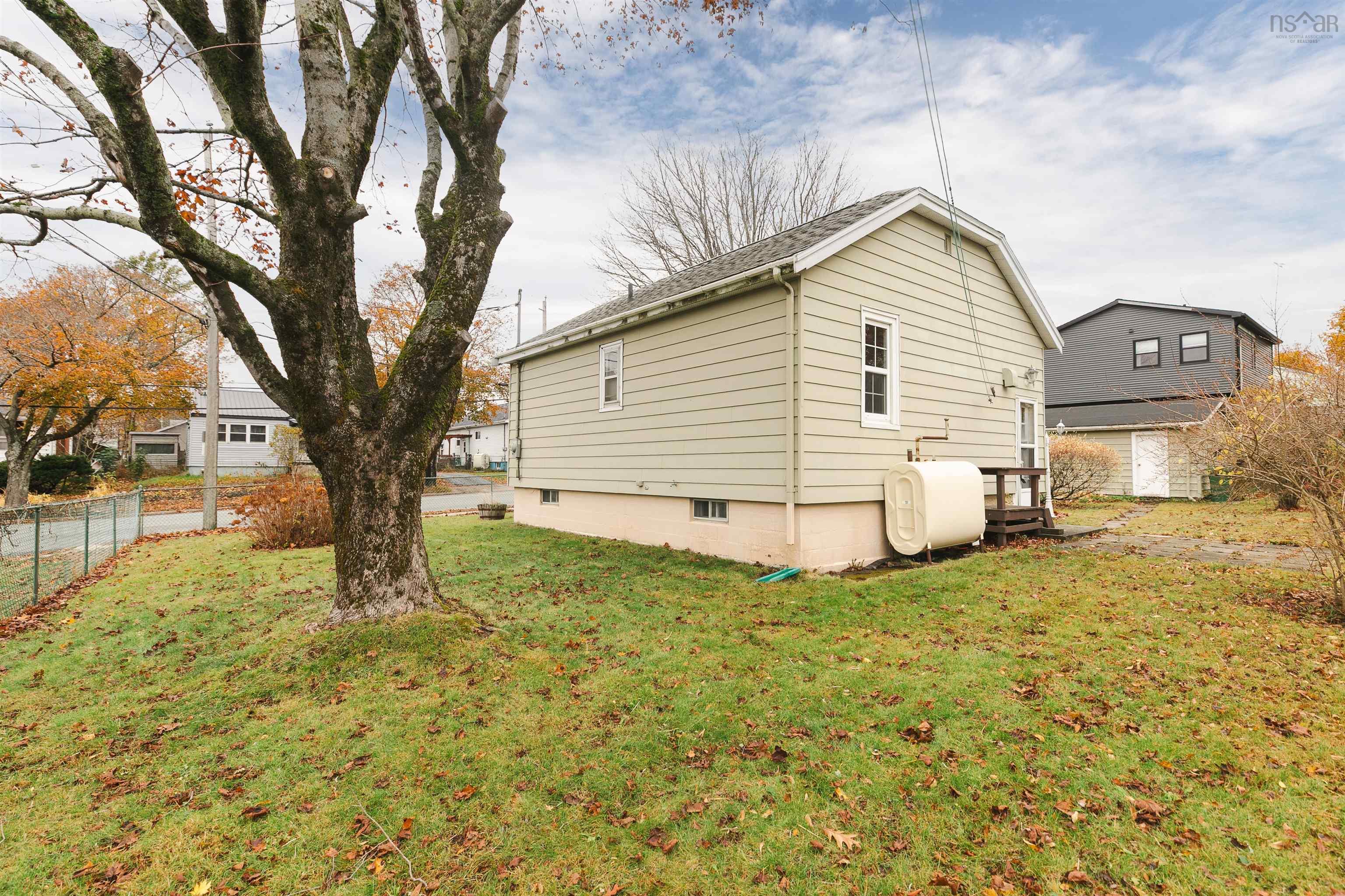 48 Woodland Avenue, Dartmouth, NS (MLS 202528057)