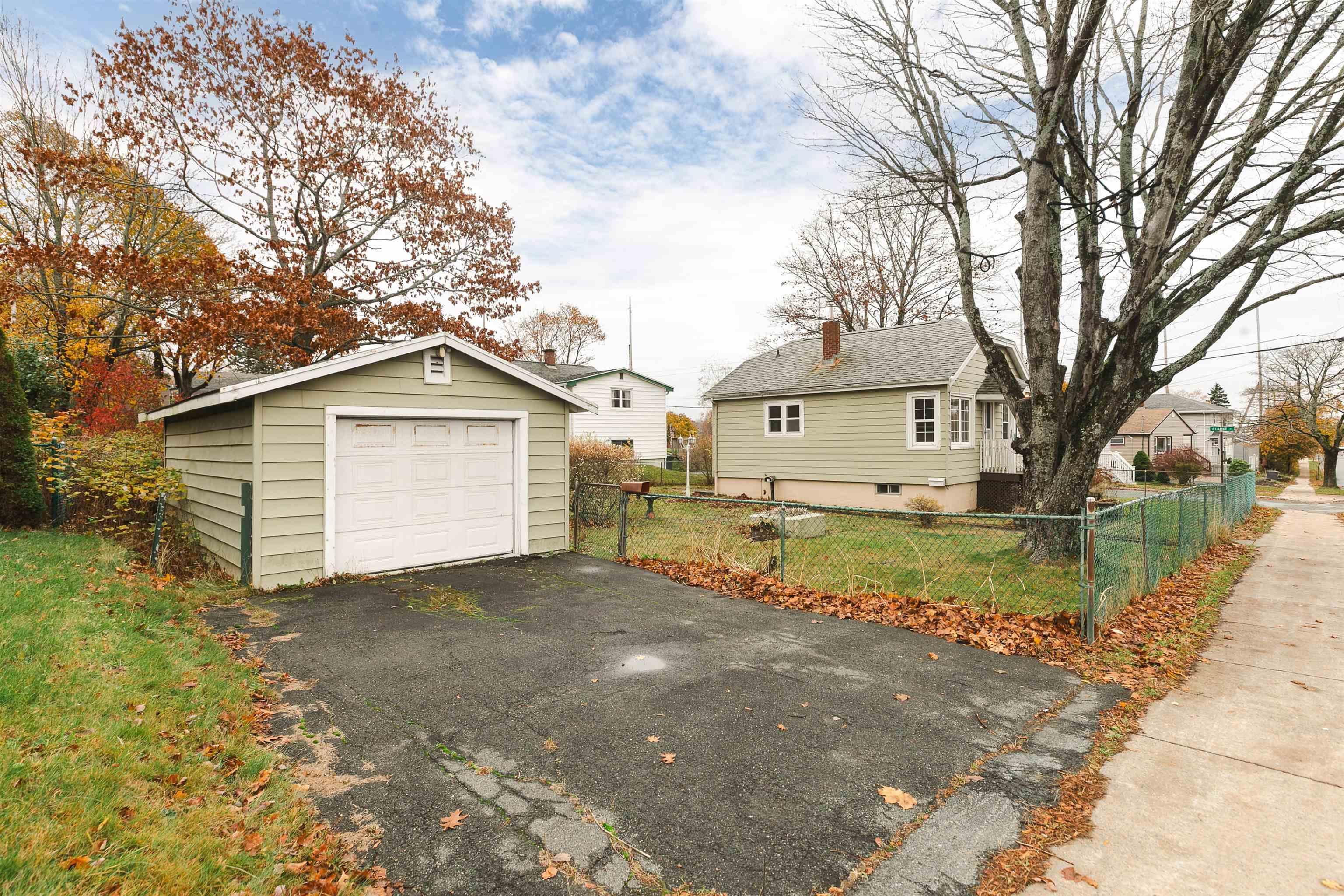 48 Woodland Avenue, Dartmouth, NS (MLS 202528057)