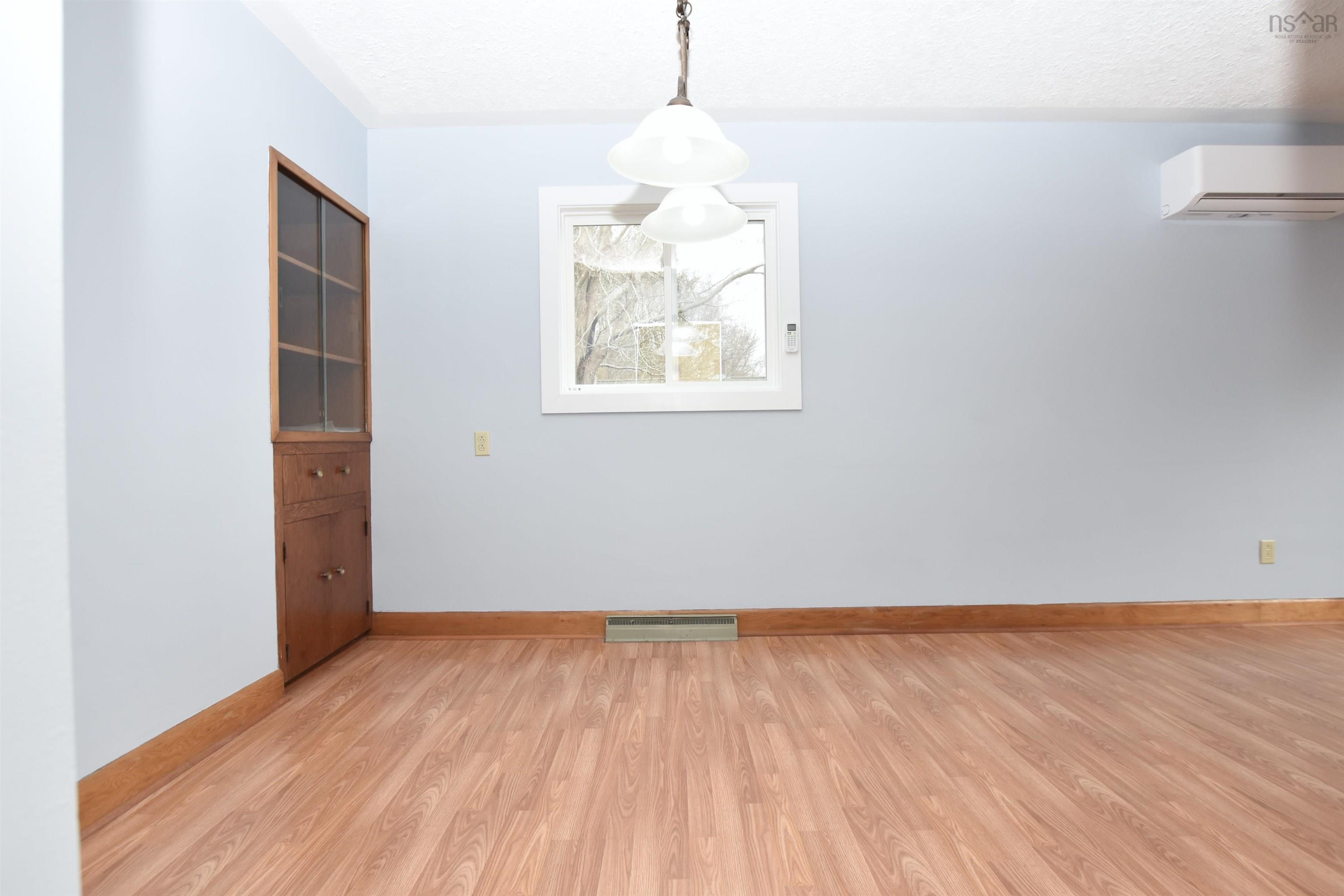 6 Pembrooke Street, Waverley, NS (MLS 202528065)