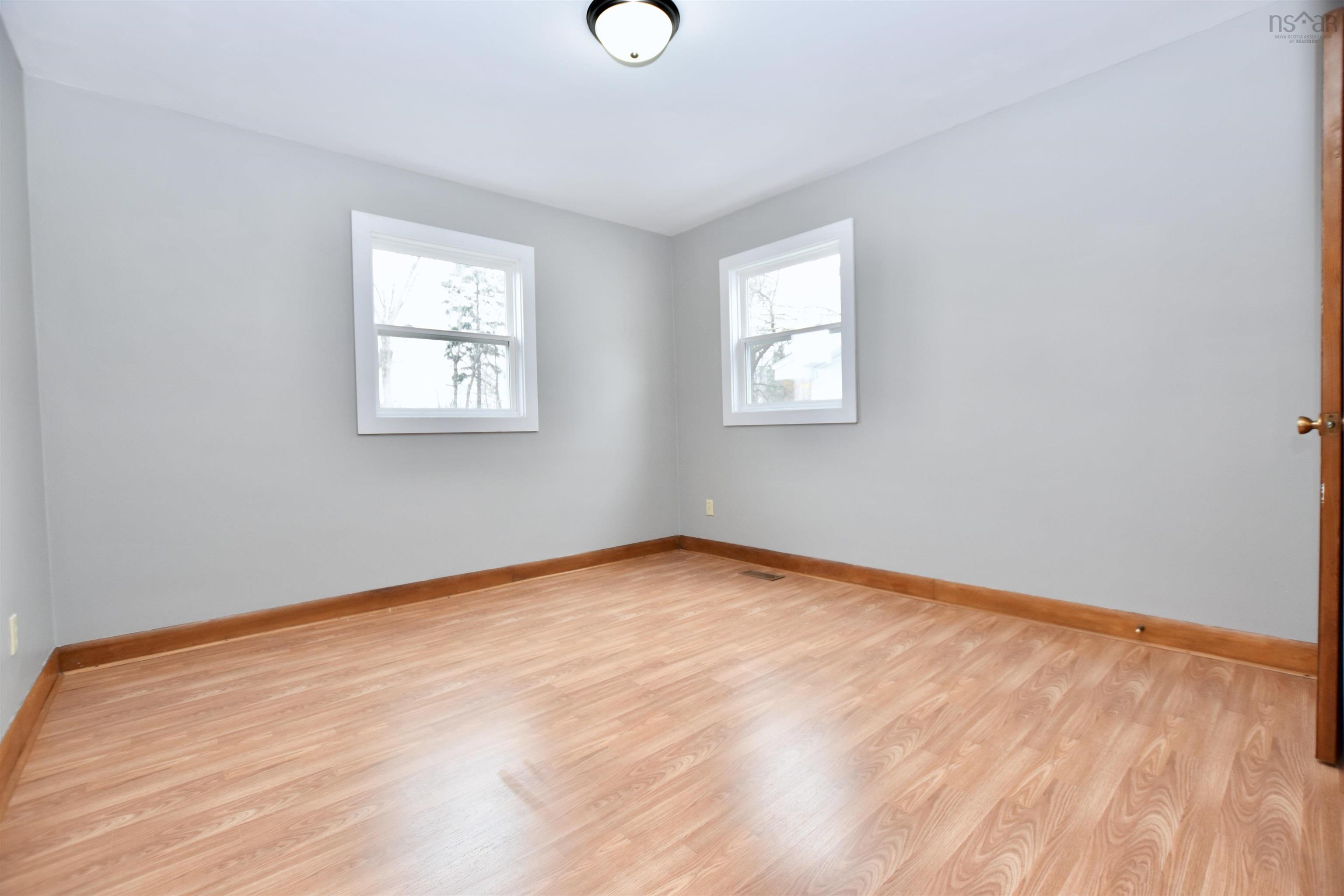 6 Pembrooke Street, Waverley, NS (MLS 202528065)