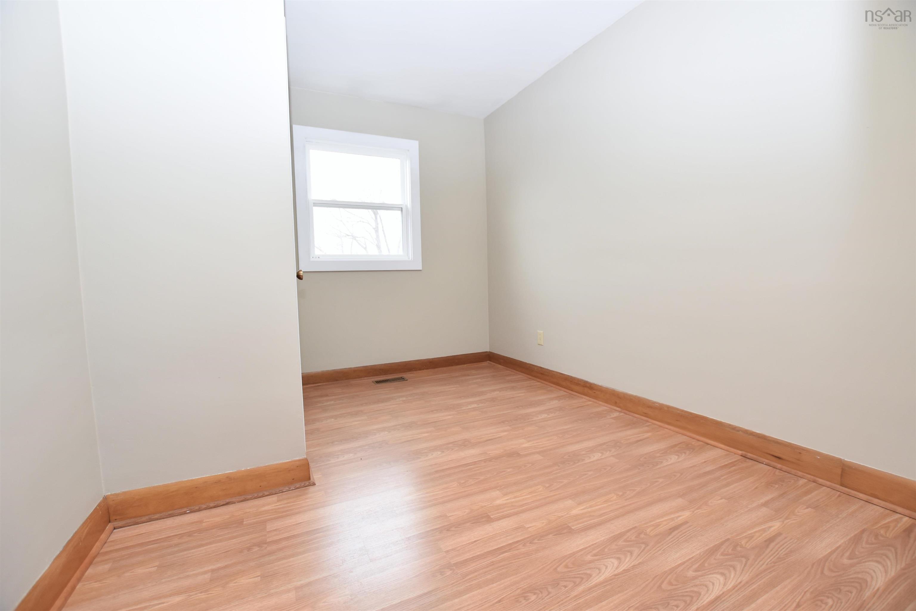 6 Pembrooke Street, Waverley, NS (MLS 202528065)