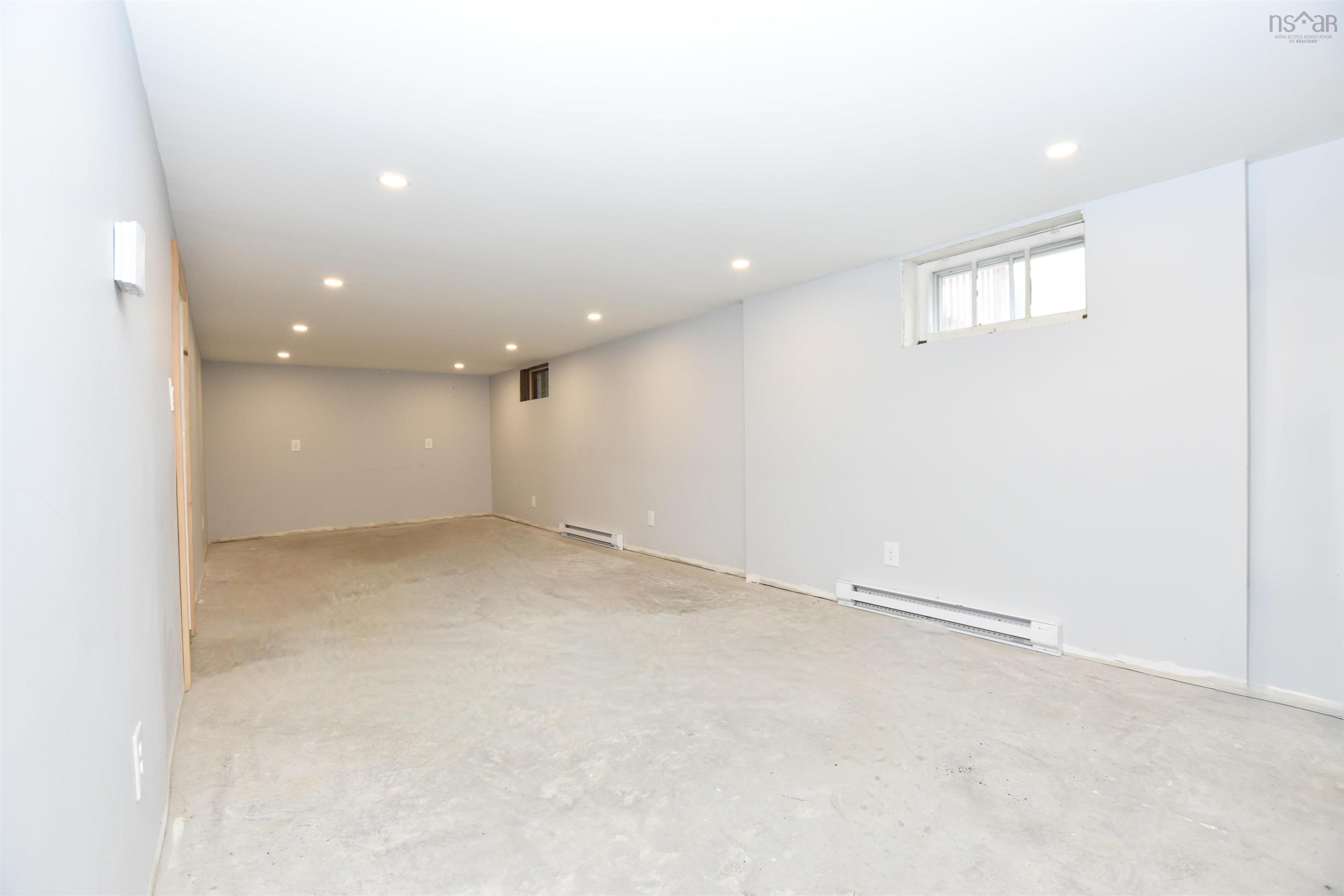 6 Pembrooke Street, Waverley, NS (MLS 202528065)