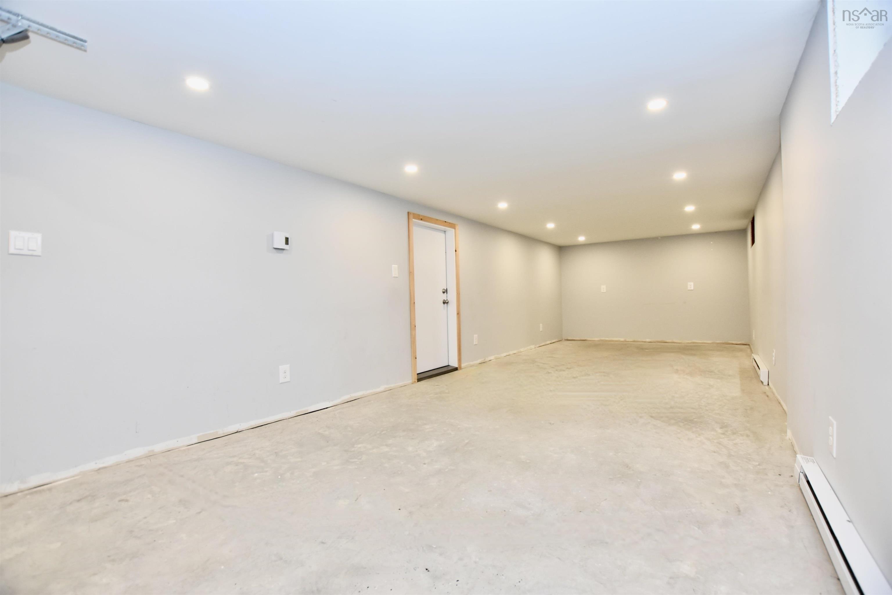 6 Pembrooke Street, Waverley, NS (MLS 202528065)