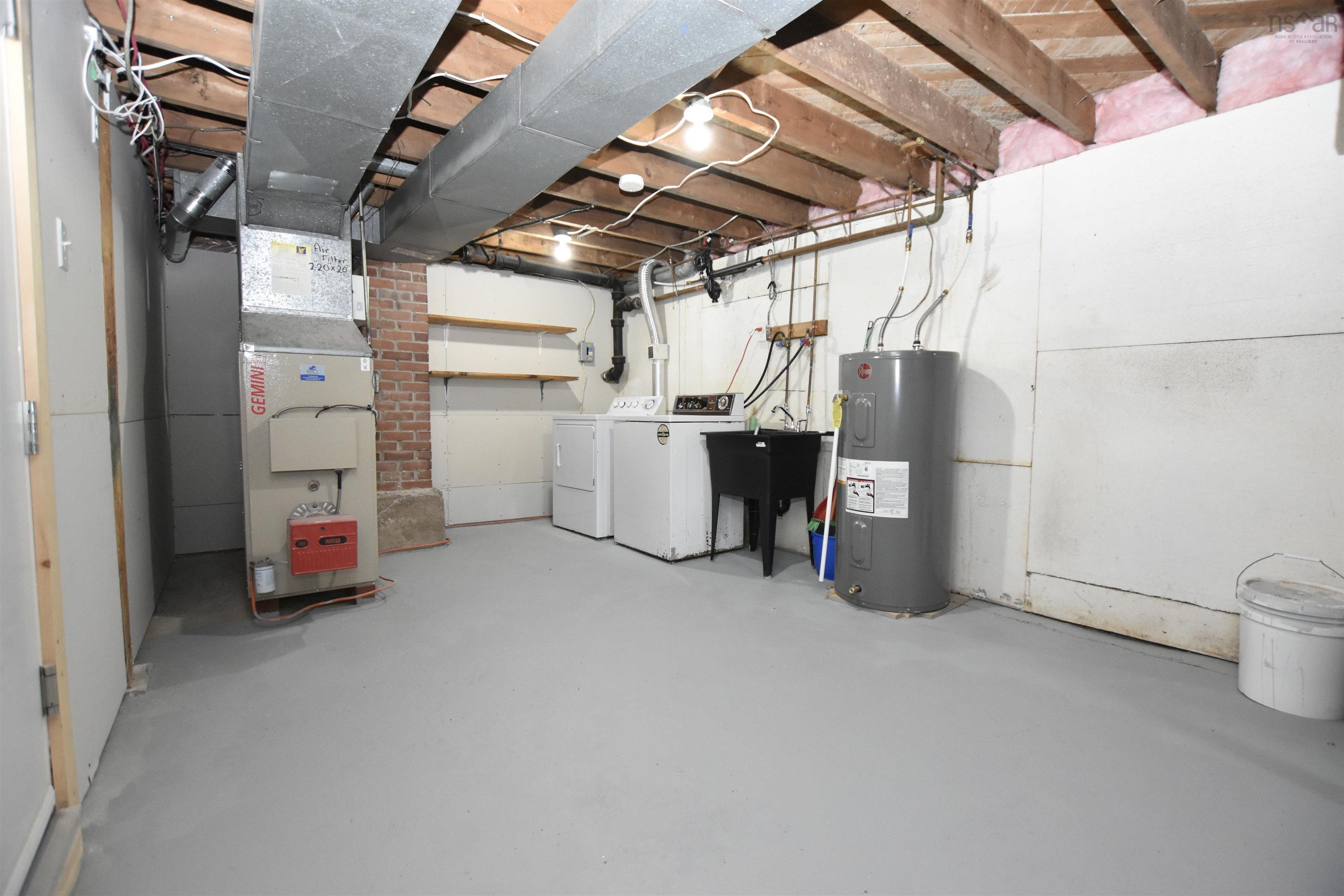 6 Pembrooke Street, Waverley, NS (MLS 202528065)