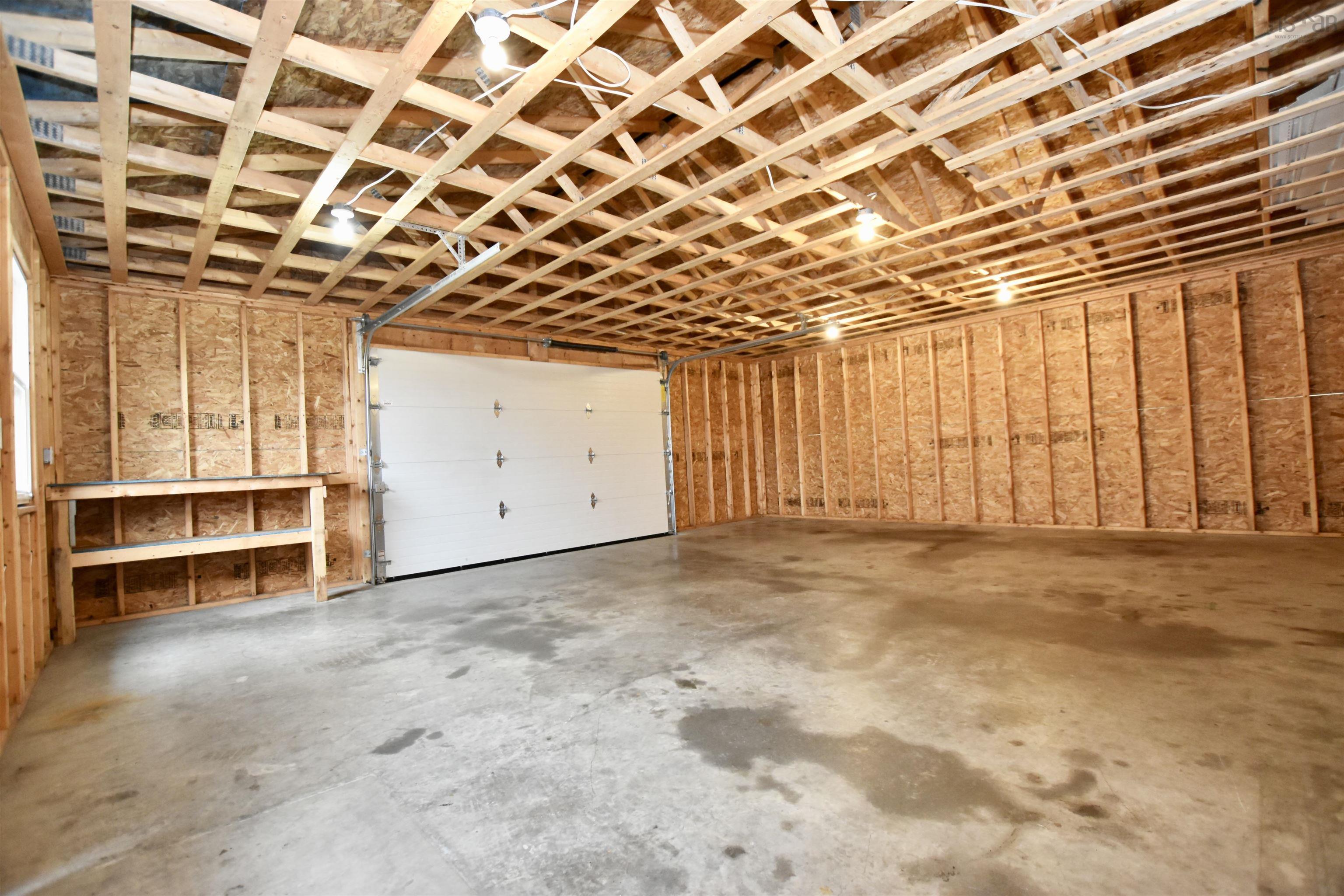 6 Pembrooke Street, Waverley, NS (MLS 202528065)