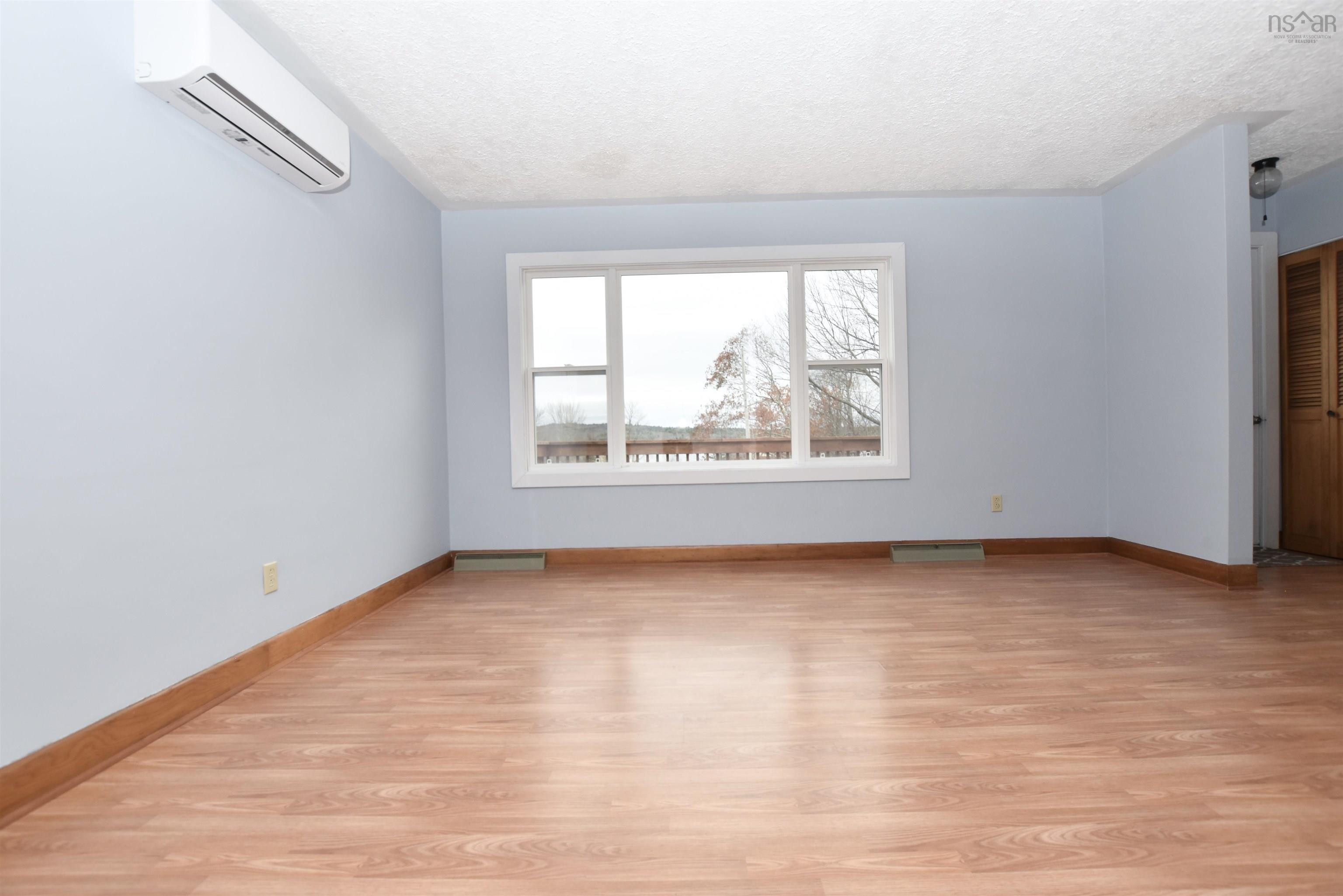 6 Pembrooke Street, Waverley, NS (MLS 202528065)