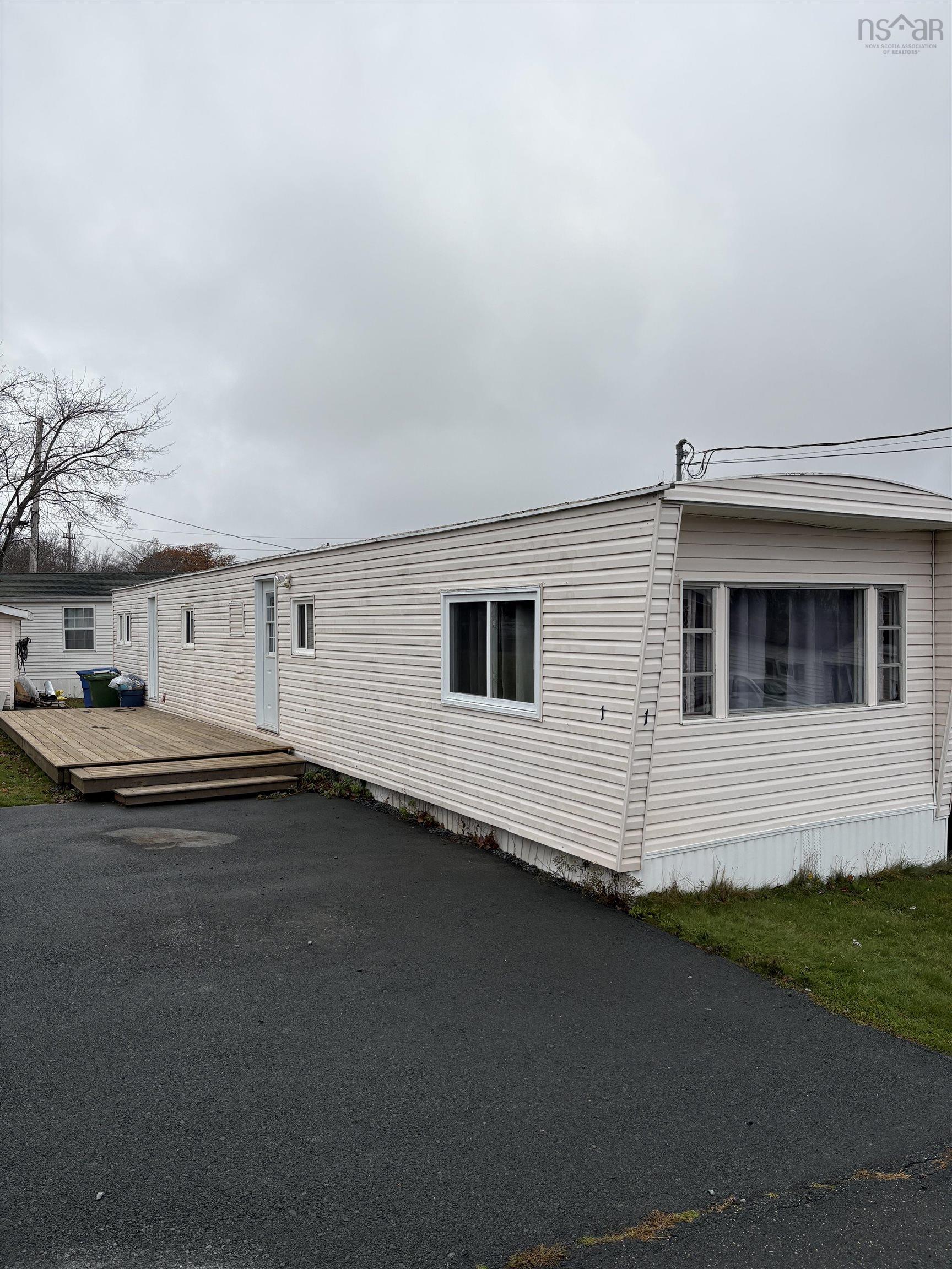 1 Bishop Avenue, Dartmouth, NS (MLS 202528072)