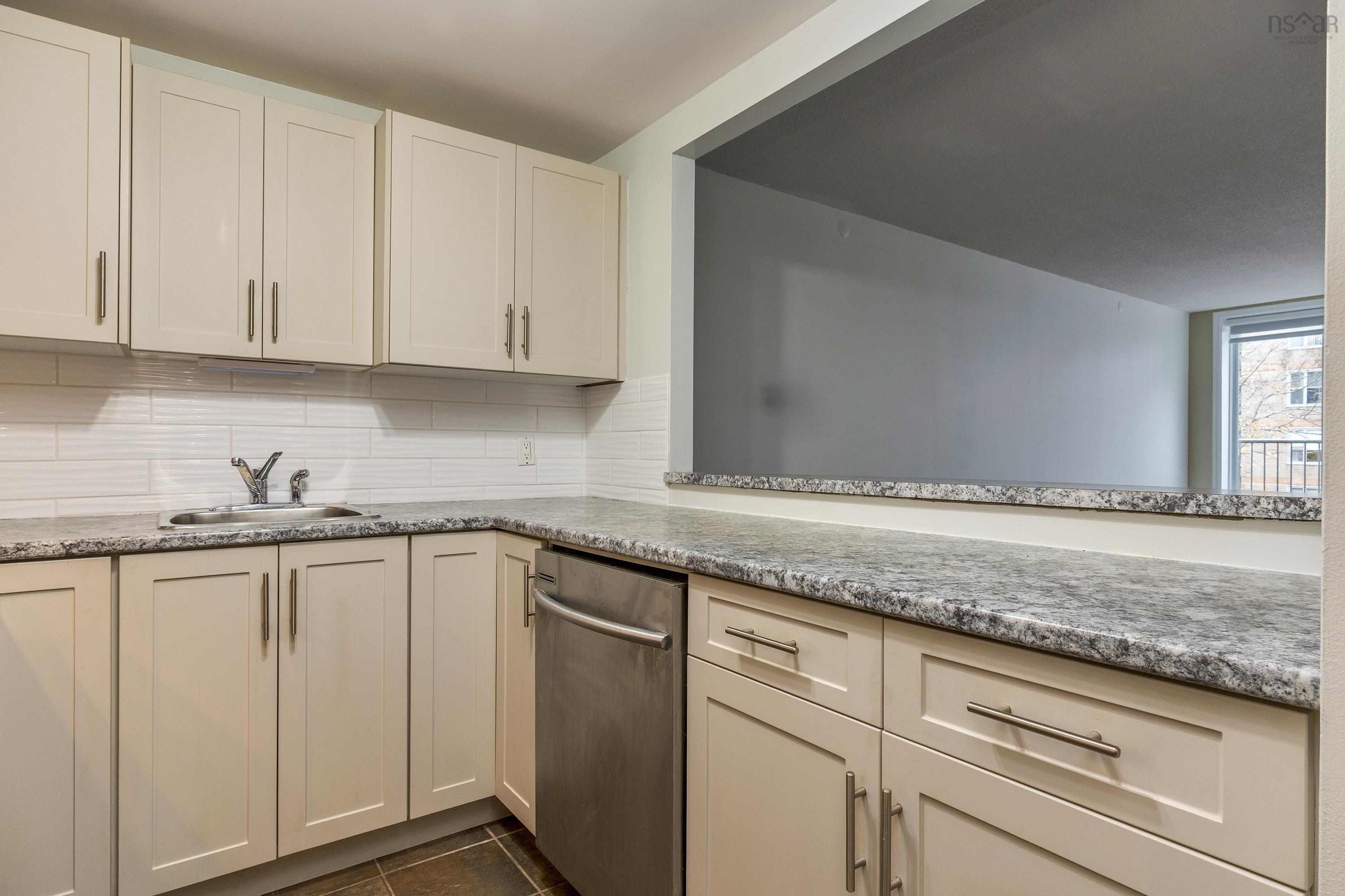 513 1326 Lower Water Street, Halifax, NS (MLS 202528094)