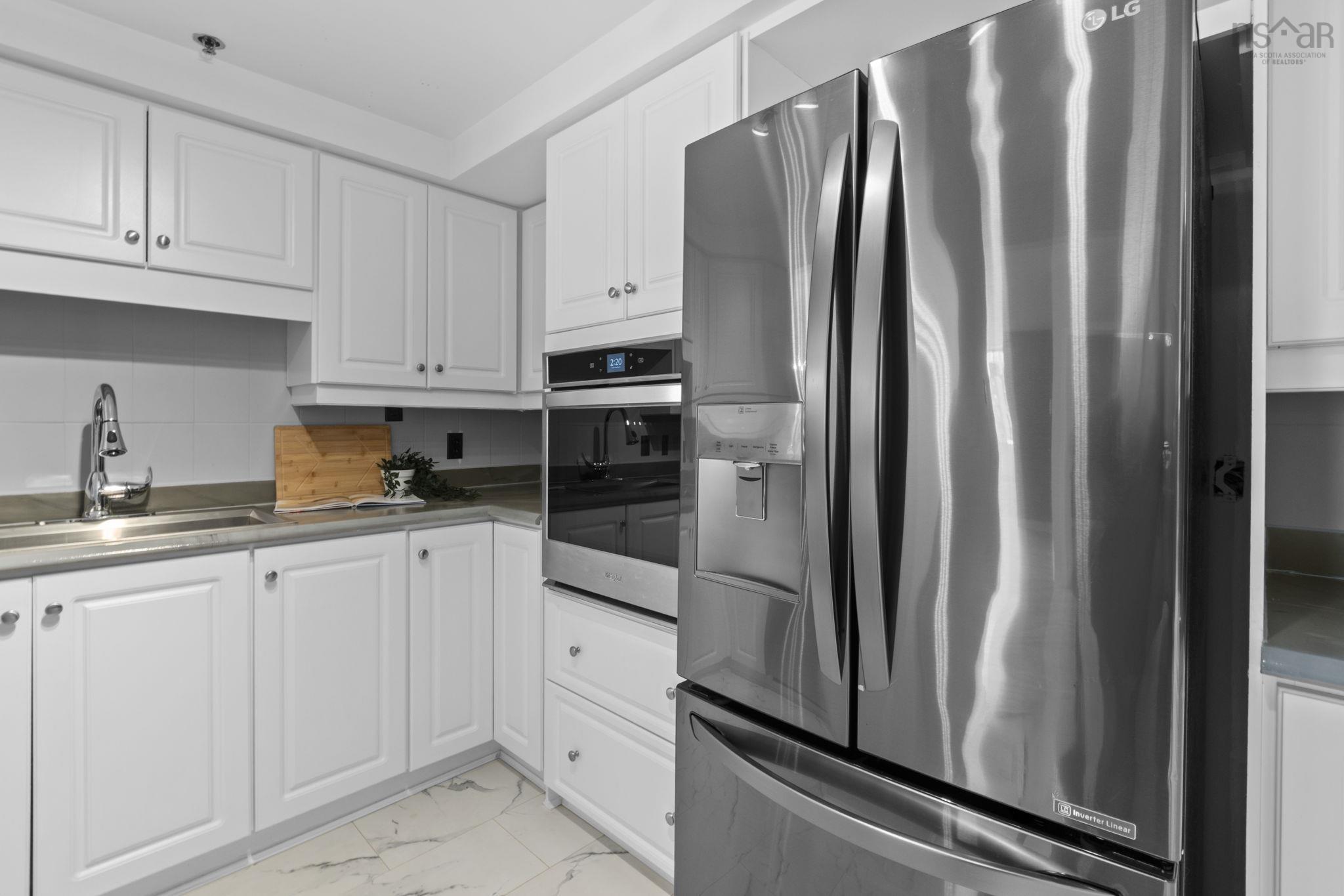 702 1465 Brenton Street, Halifax, NS (MLS 202528140)